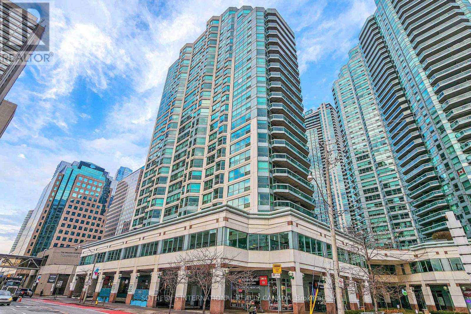 712 - 10 Queens Quay W, Toronto, Ontario  M5J 2R9 - Photo 2 - C12643724