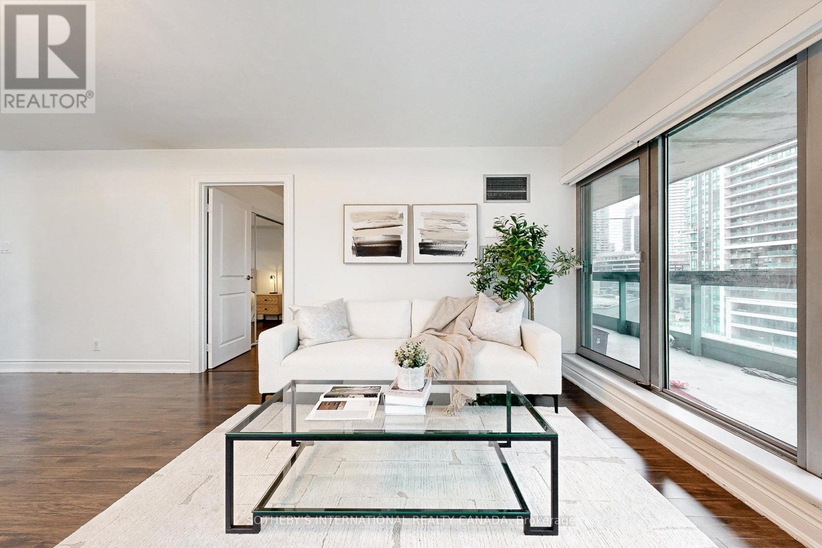 712 - 10 Queens Quay W, Toronto, Ontario  M5J 2R9 - Photo 22 - C12643724