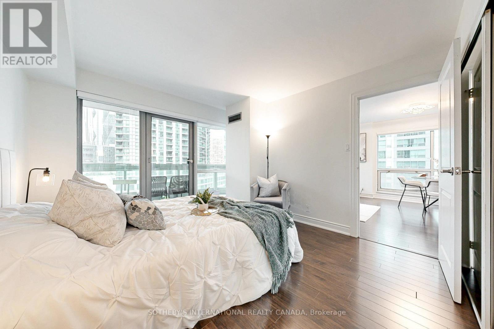 712 - 10 Queens Quay W, Toronto, Ontario  M5J 2R9 - Photo 25 - C12643724