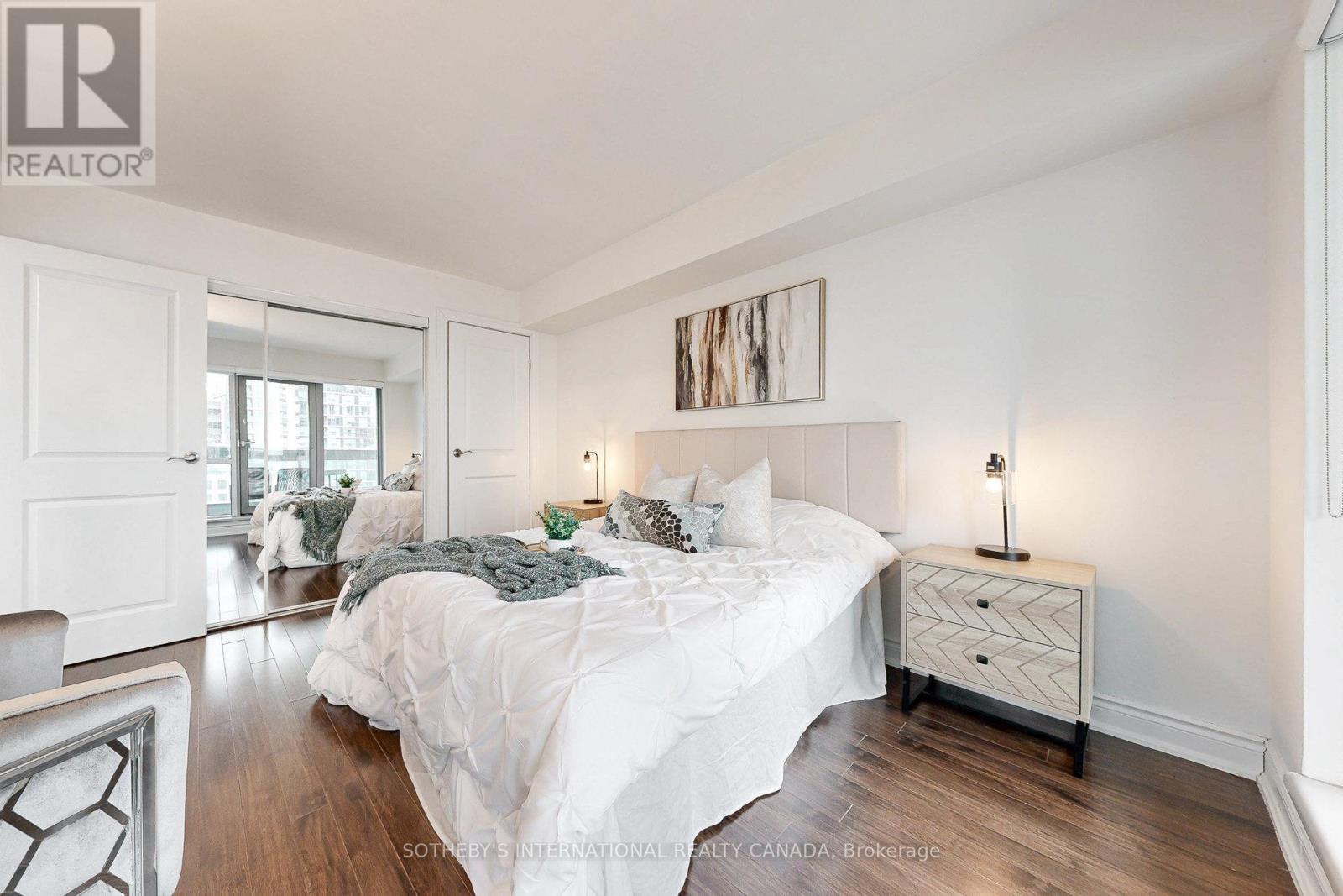 712 - 10 Queens Quay W, Toronto, Ontario  M5J 2R9 - Photo 27 - C12643724