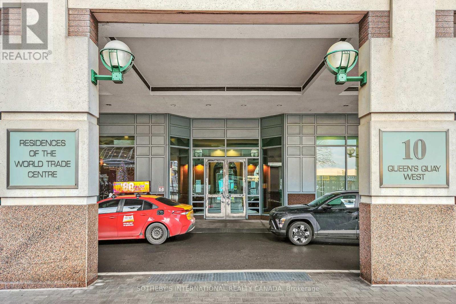 712 - 10 Queens Quay W, Toronto, Ontario  M5J 2R9 - Photo 3 - C12643724