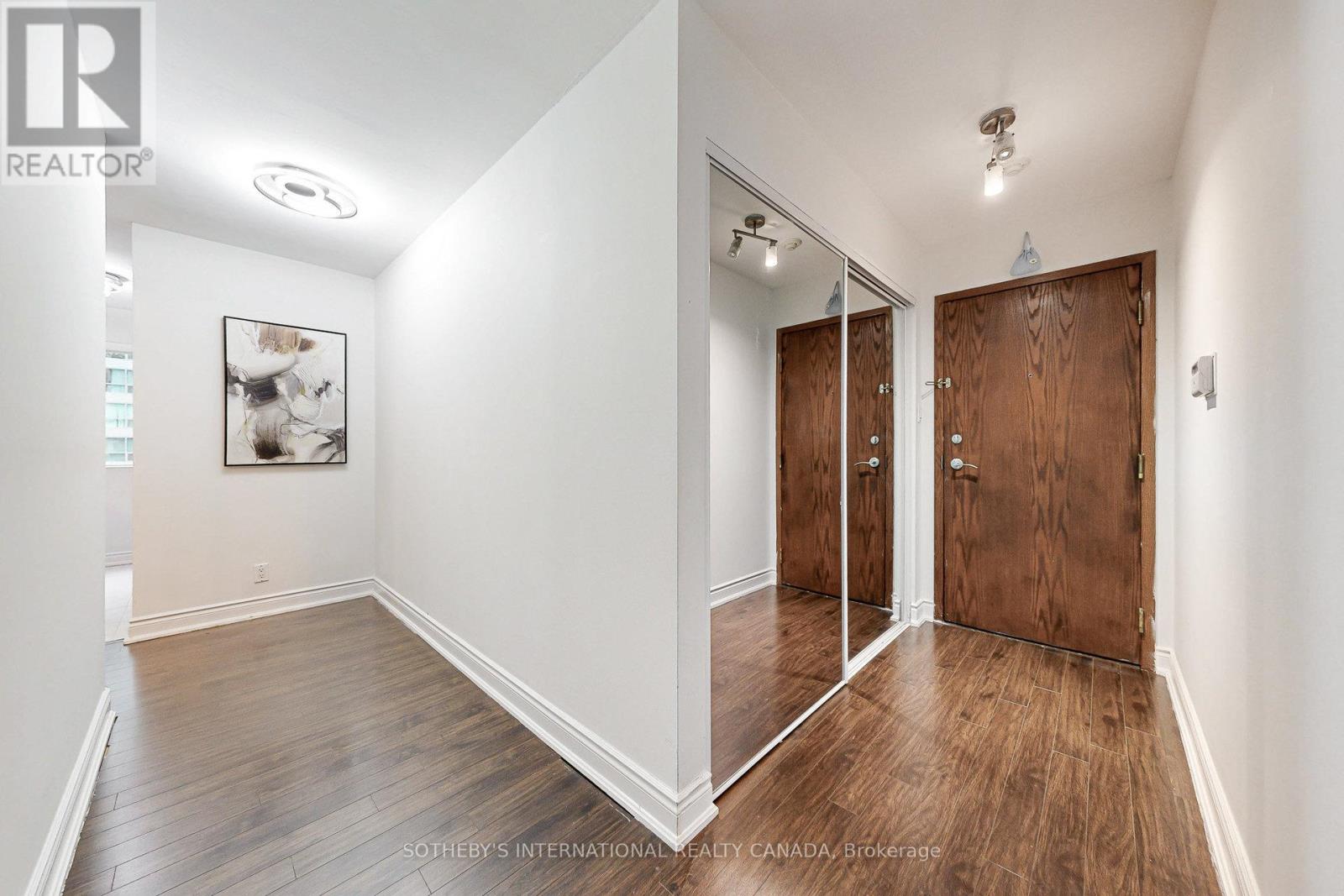 712 - 10 Queens Quay W, Toronto, Ontario  M5J 2R9 - Photo 7 - C12643724