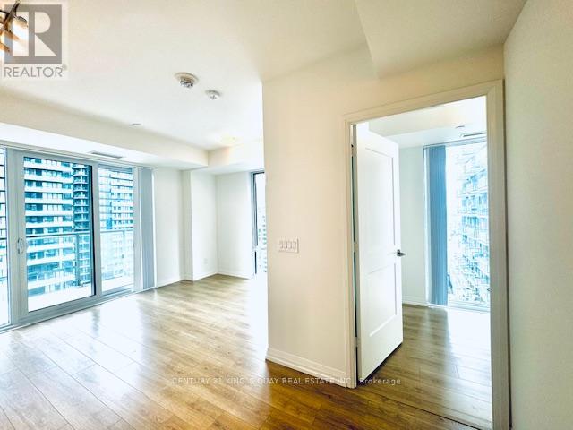 3512 - 8 Widmer Street, Toronto, Ontario  M5V 0W6 - Photo 5 - C12643740