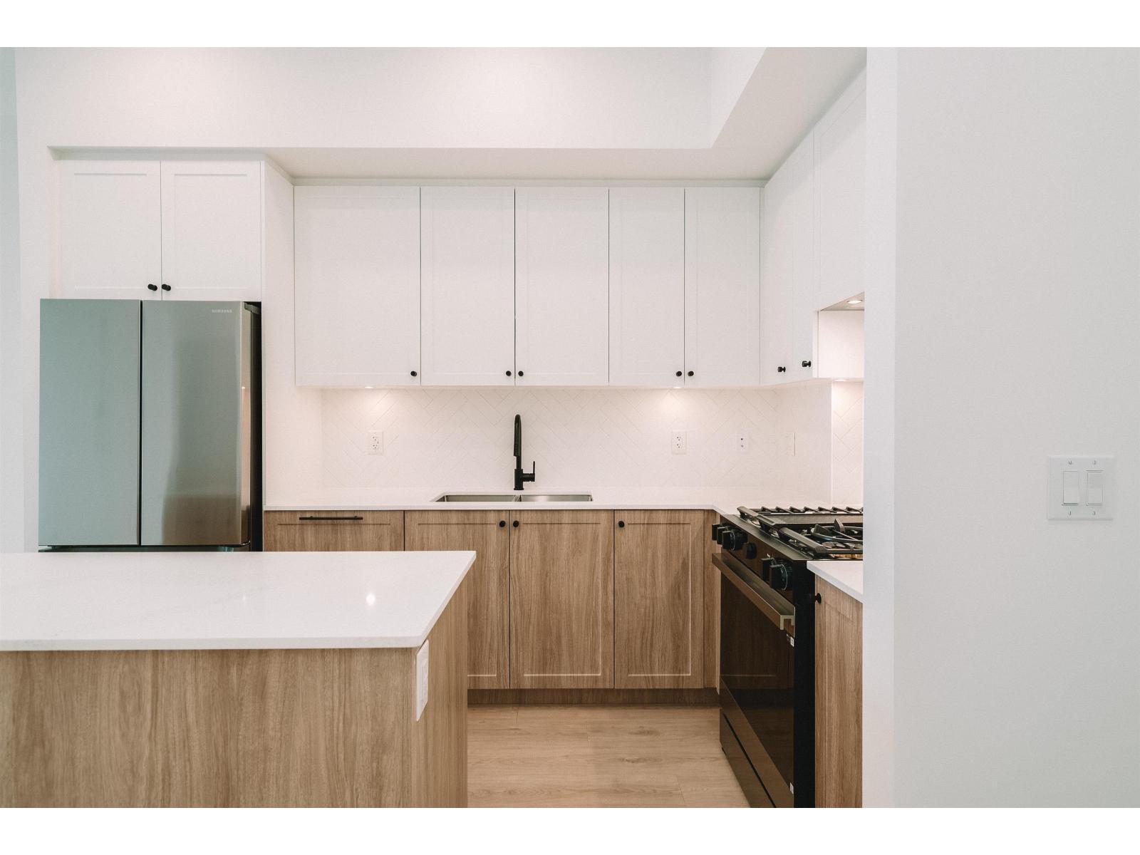 602 19979 76 AVENUE, Langley, British Columbia