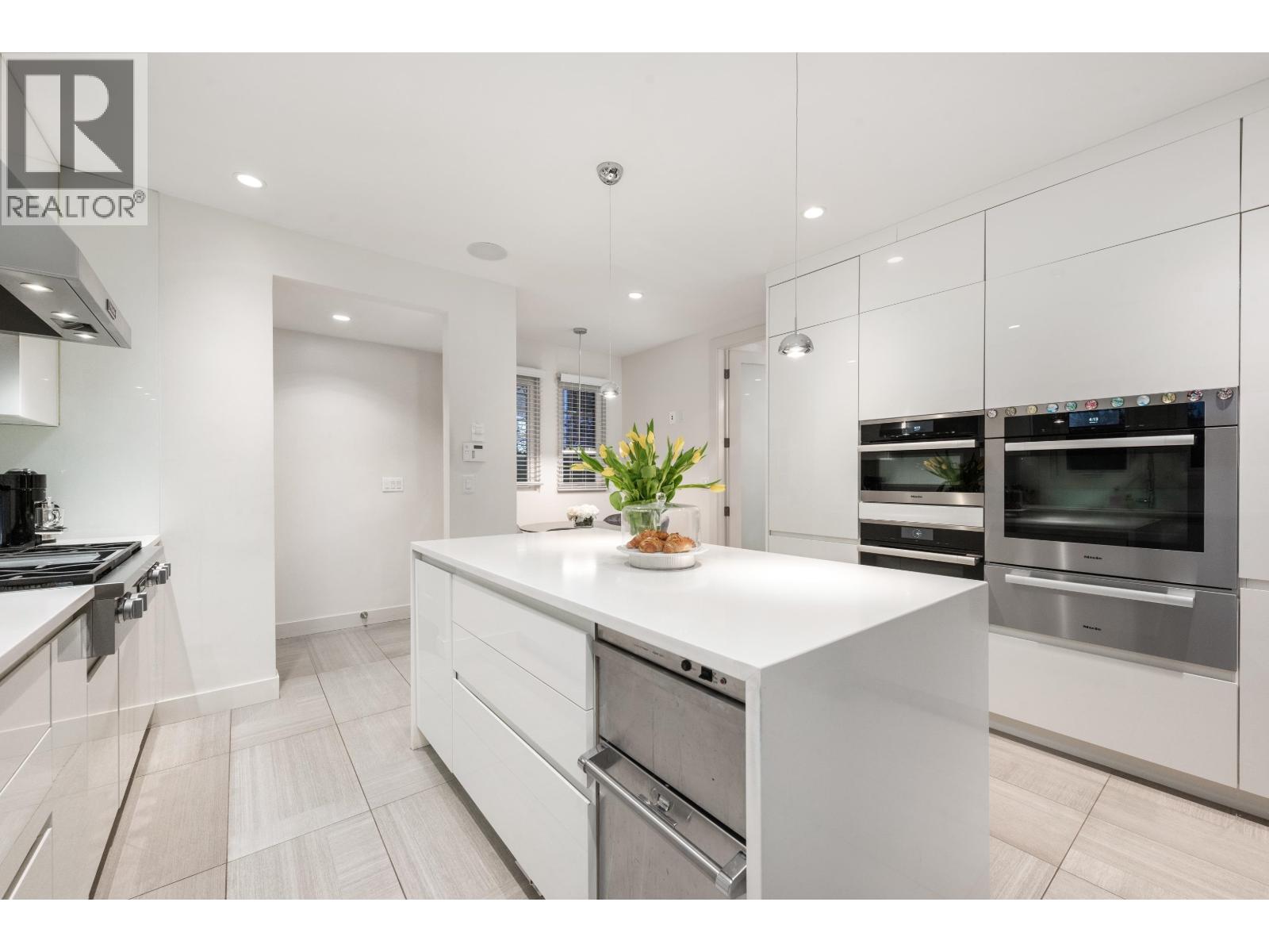 1407 W 33rd Avenue, Vancouver, British Columbia  V6M 1A6 - Photo 8 - R3074519