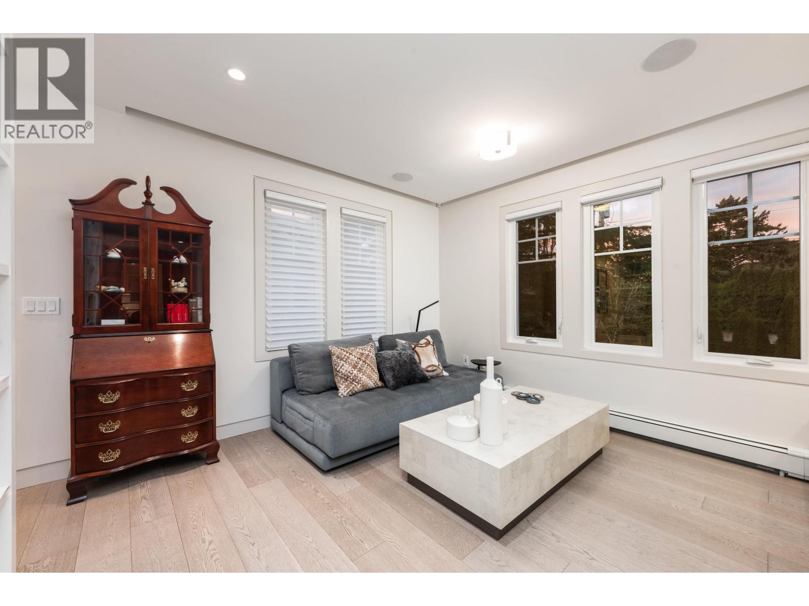 1407 W 33rd Avenue, Vancouver, British Columbia  V6M 1A6 - Photo 11 - R3074519