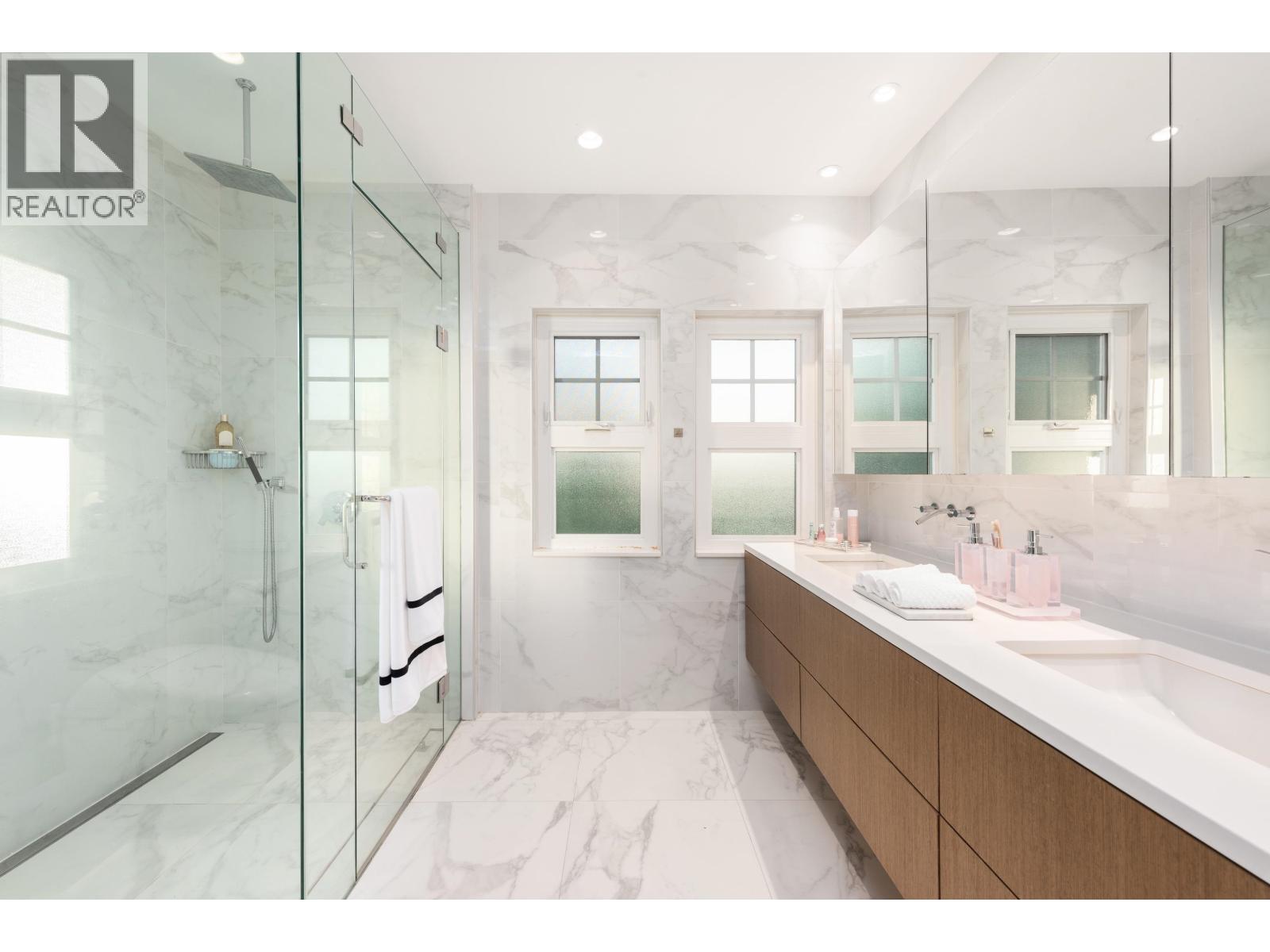 1407 W 33rd Avenue, Vancouver, British Columbia  V6M 1A6 - Photo 19 - R3074519