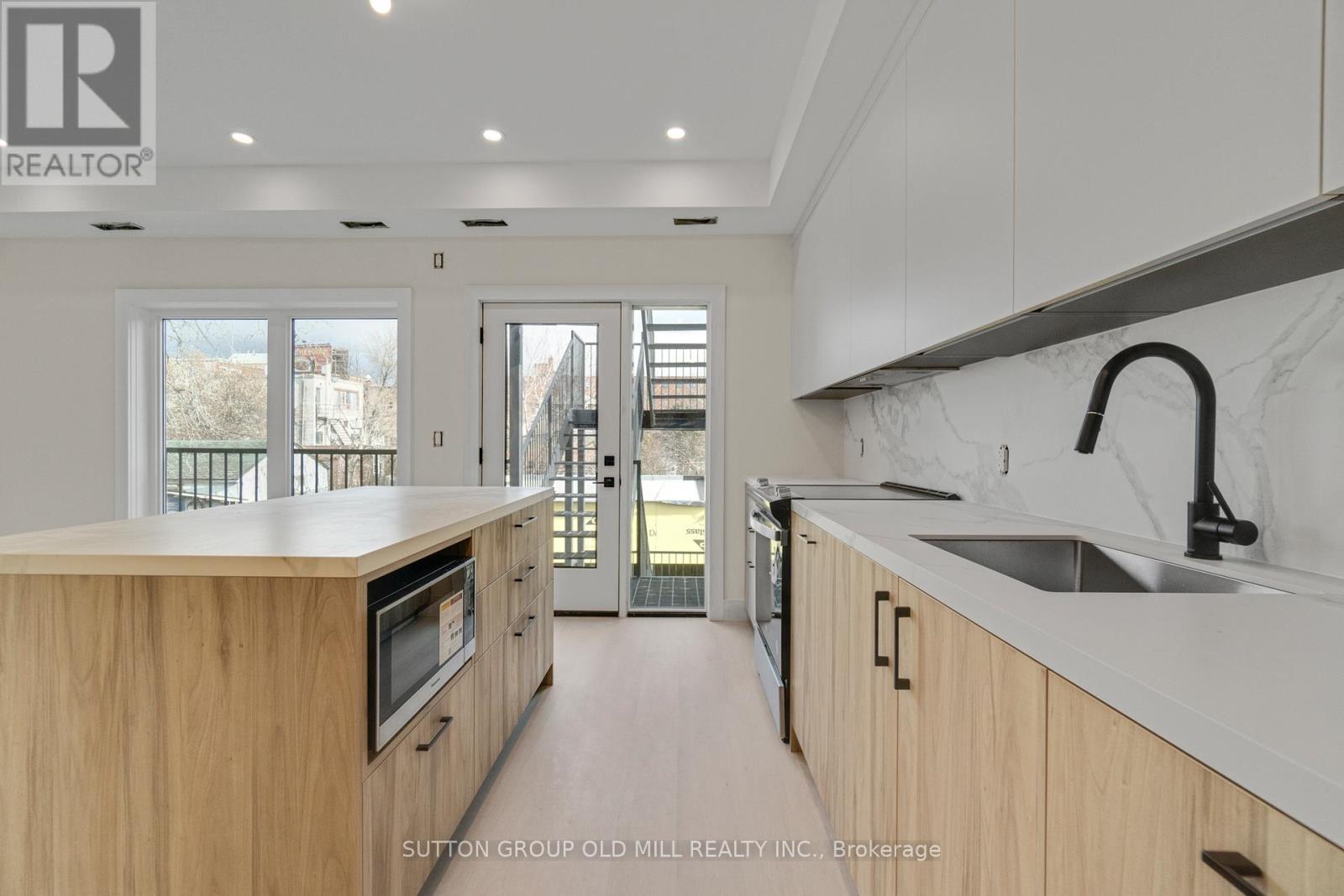 03 - 625 Harvie Avenue, Toronto, Ontario  M6E 4M4 - Photo 6 - W12641816