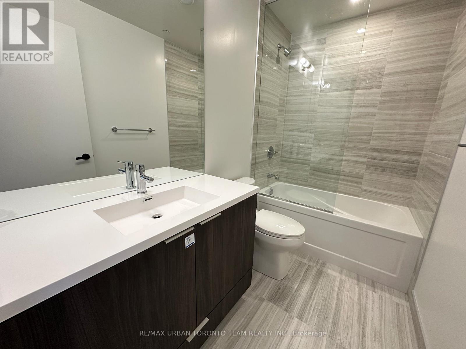 4810 - 8 Interchange Way, Vaughan, Ontario  L4K 5Z7 - Photo 8 - N12643692