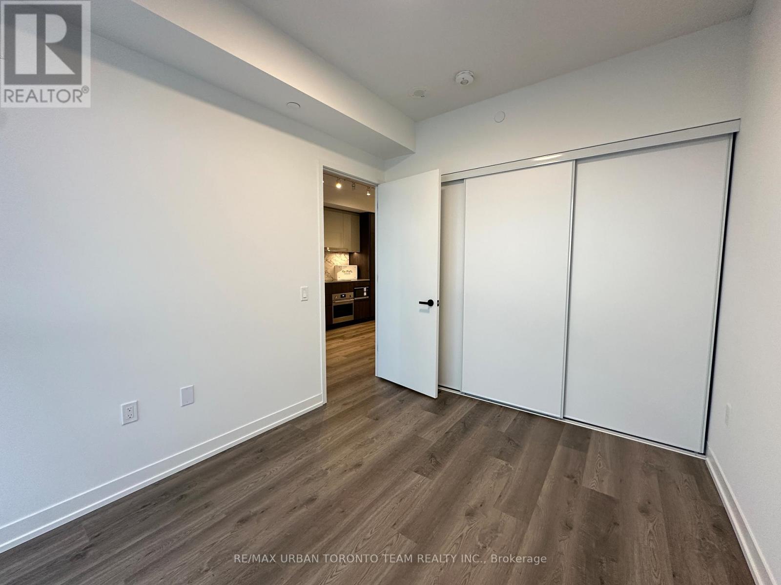 4810 - 8 Interchange Way, Vaughan, Ontario  L4K 5Z7 - Photo 9 - N12643692