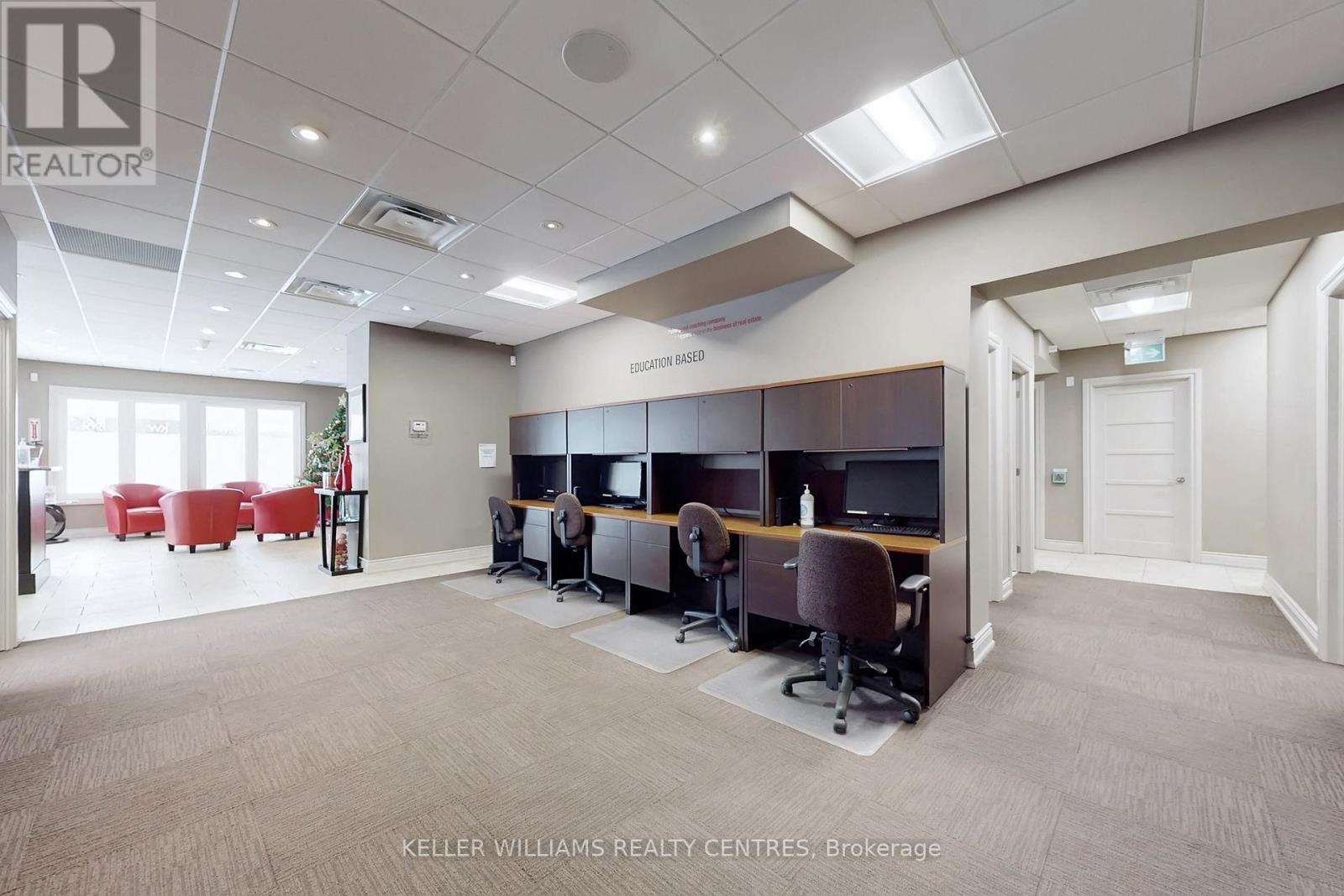 2a - 117 Wellington Street E, Aurora, Ontario  L4G 1H9 - Photo 9 - N12643728