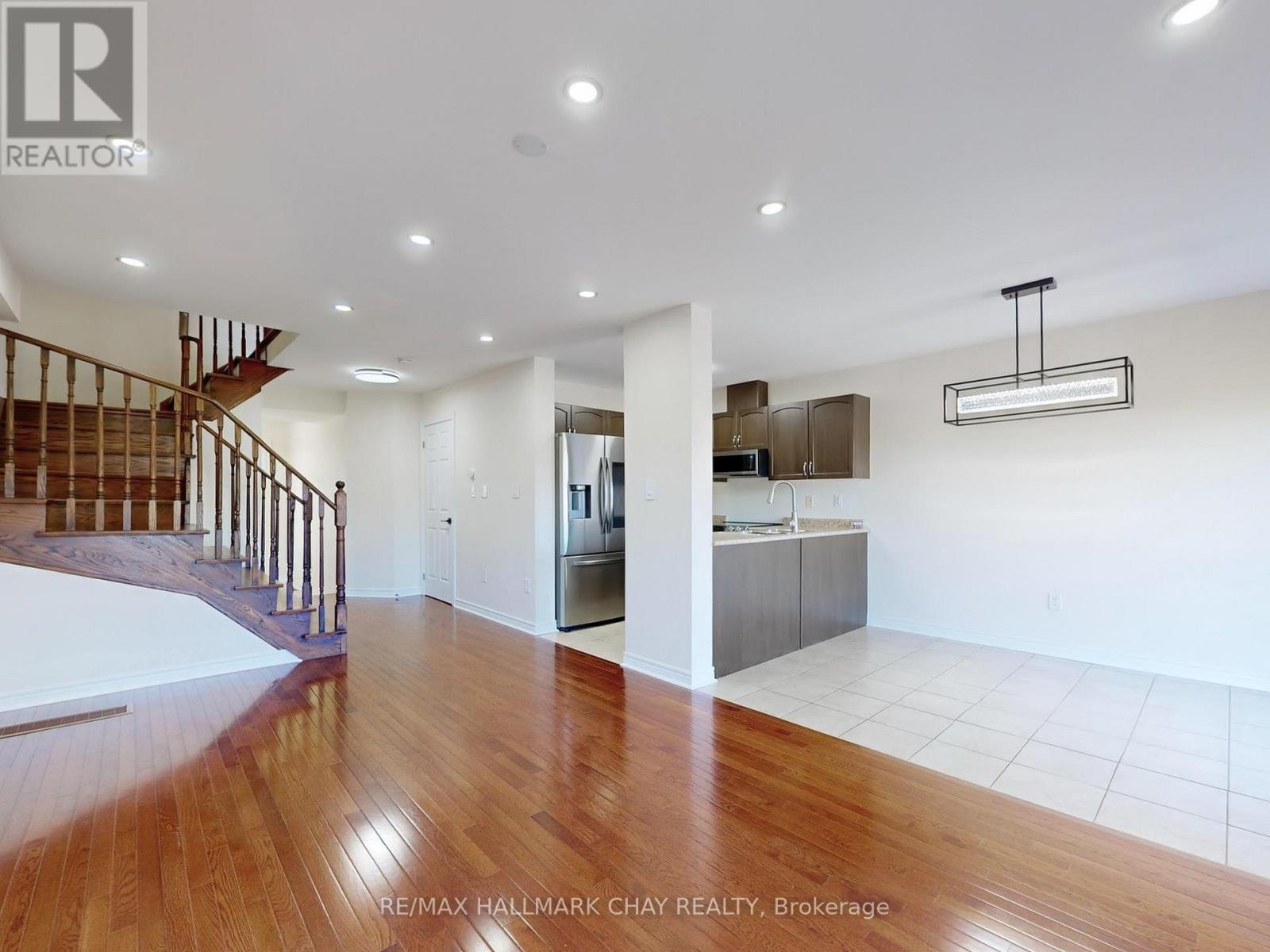 1192 Mary-Lou Street, Innisfil, Ontario  L9S 5A4 - Photo 7 - N12643746