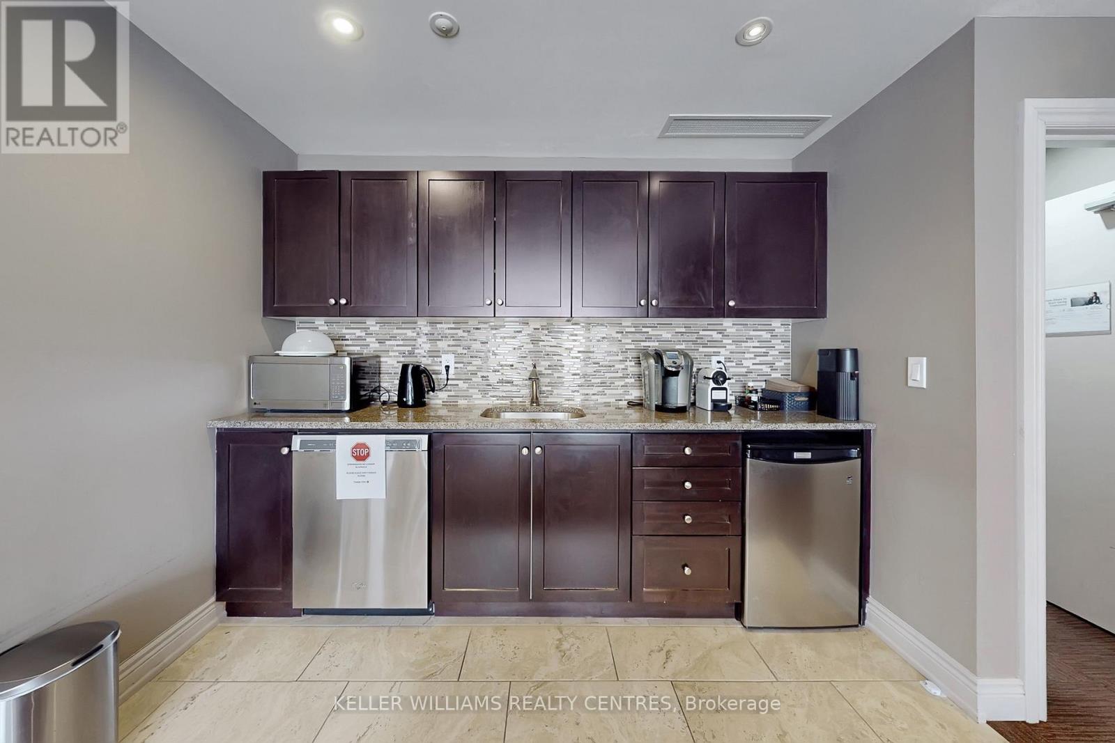 2b - 117 Wellington Street E, Aurora, Ontario  L4G 1H9 - Photo 13 - N12643762