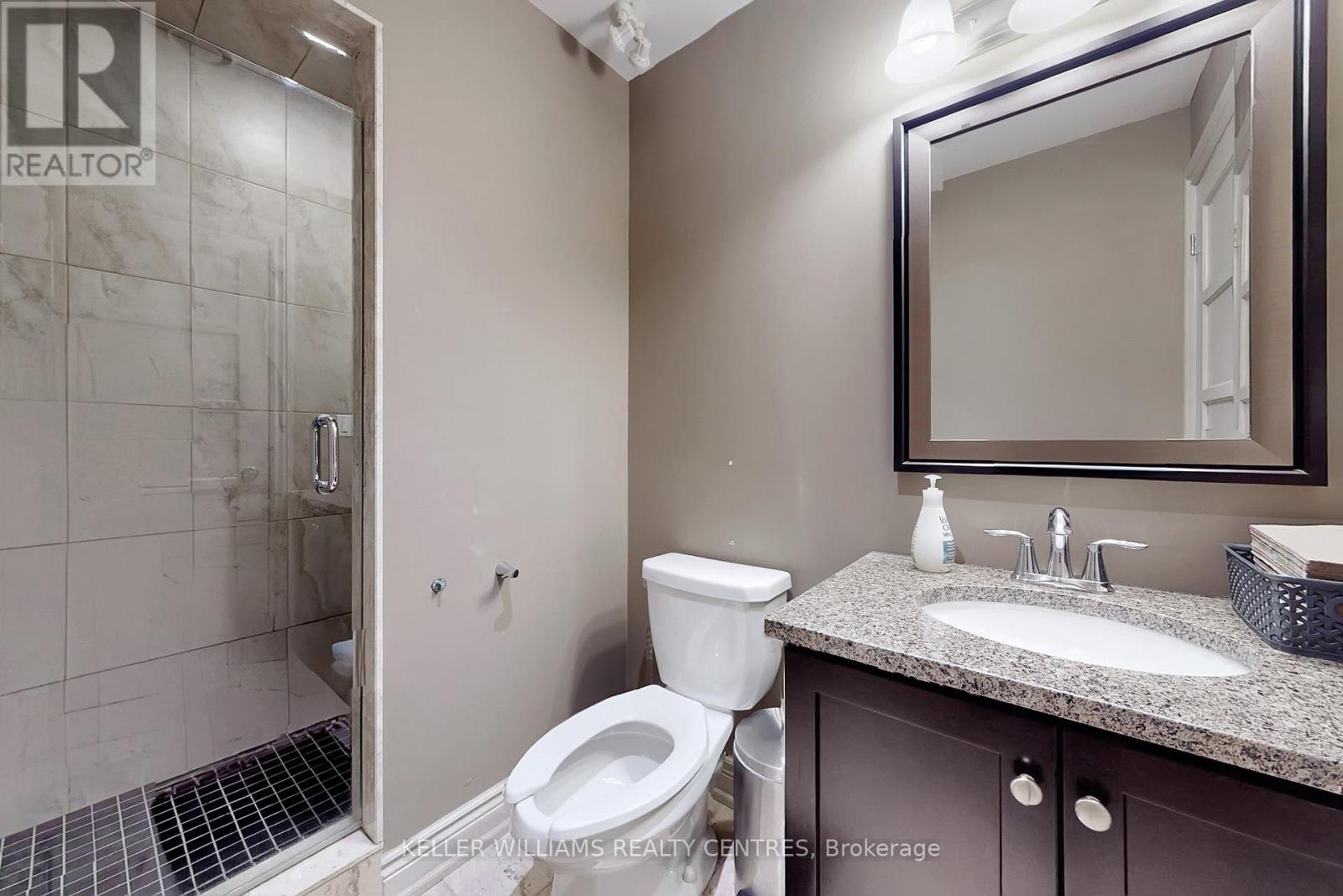 2b - 117 Wellington Street E, Aurora, Ontario  L4G 1H9 - Photo 17 - N12643762