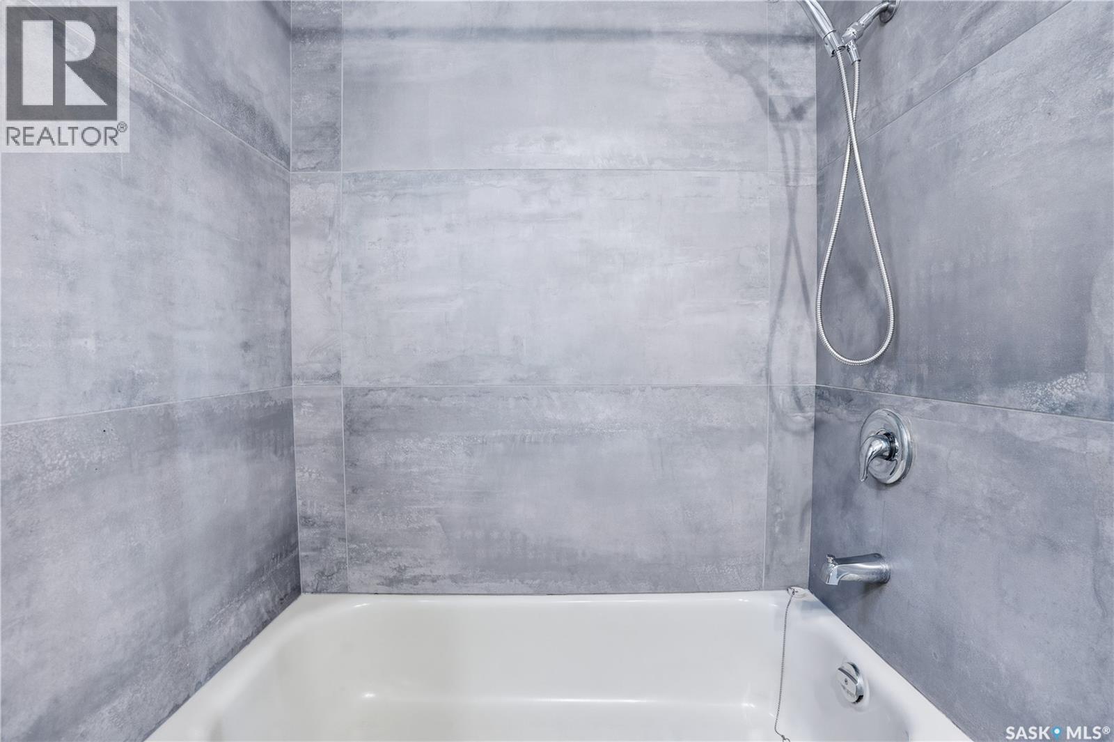 1300 Athol Street, Regina, Saskatchewan  S4T 3C5 - Photo 14 - SK025803