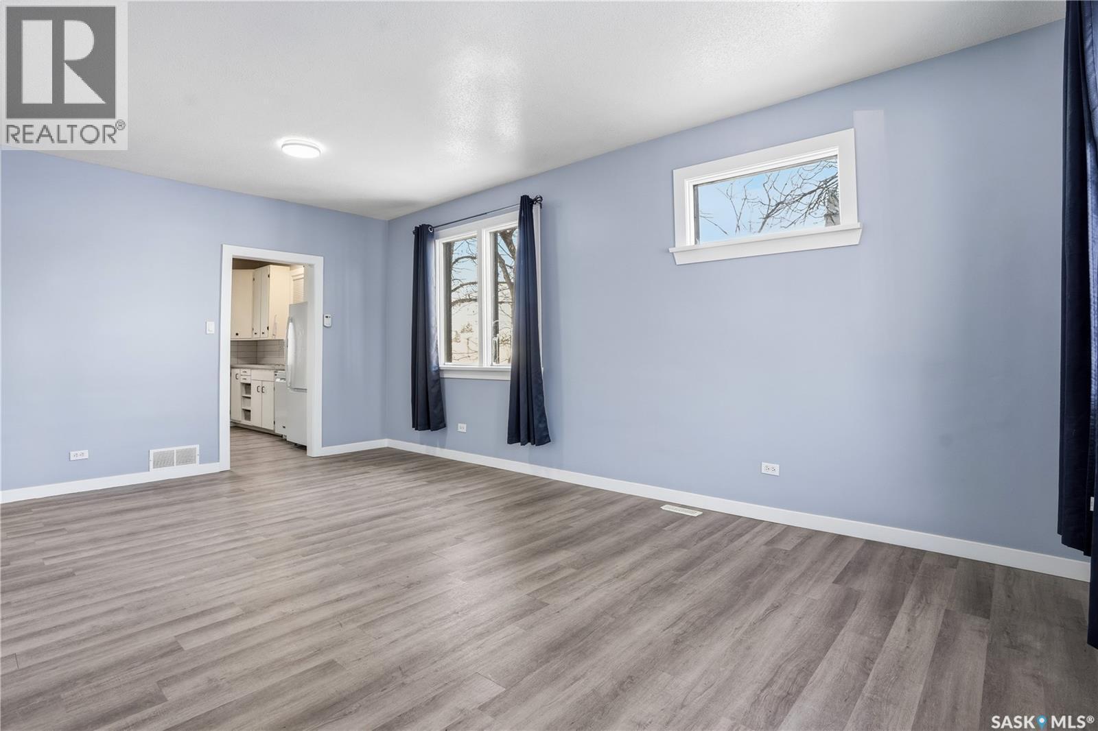 1300 Athol Street, Regina, Saskatchewan  S4T 3C5 - Photo 3 - SK025803