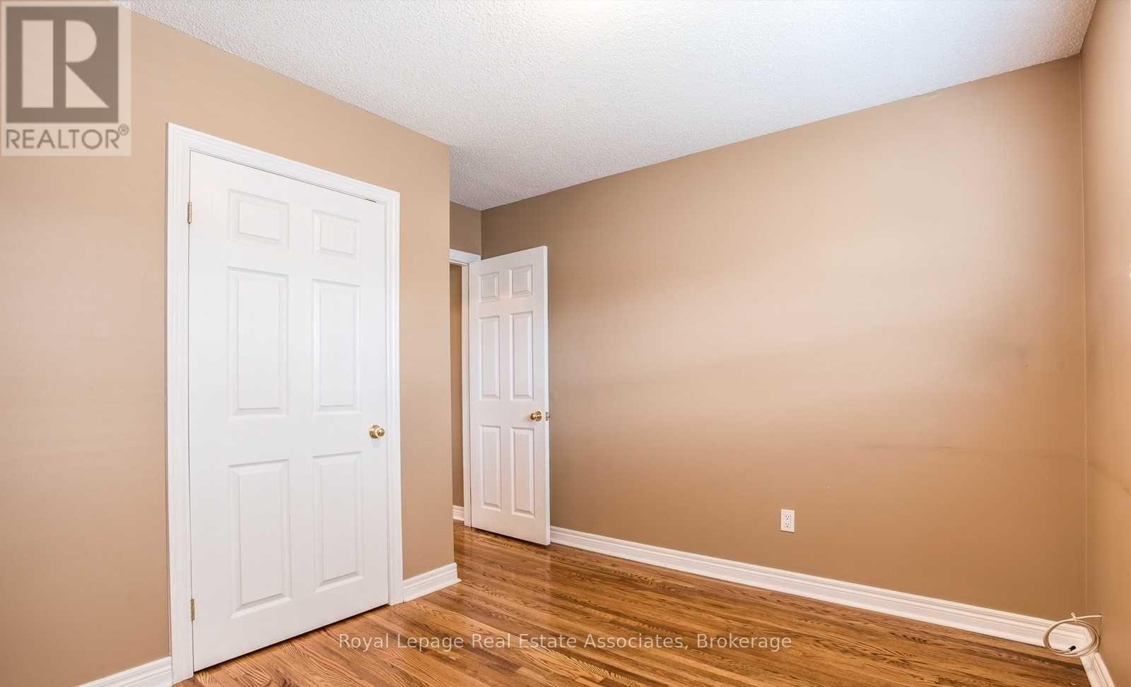 9 Wilton Drive, Brampton, Ontario  L6W 2Z9 - Photo 10 - W12643720