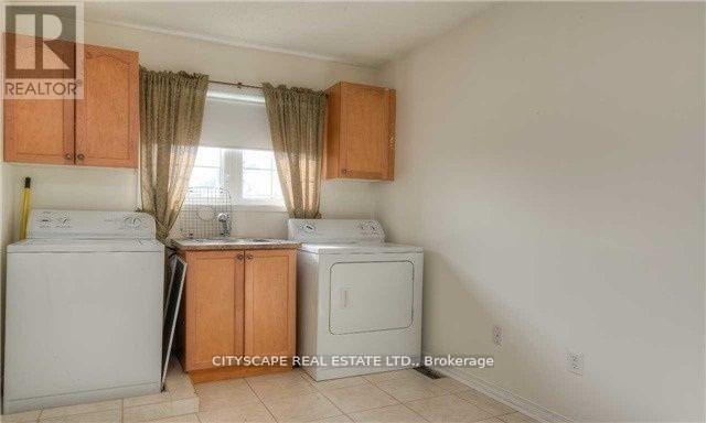 Upper - 5227 Tresca Trail, Mississauga, Ontario  L5M 0C9 - Photo 12 - W12643756