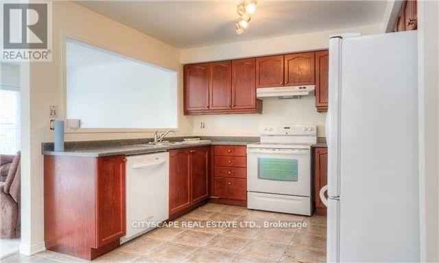 Upper - 5227 Tresca Trail, Mississauga, Ontario  L5M 0C9 - Photo 4 - W12643756