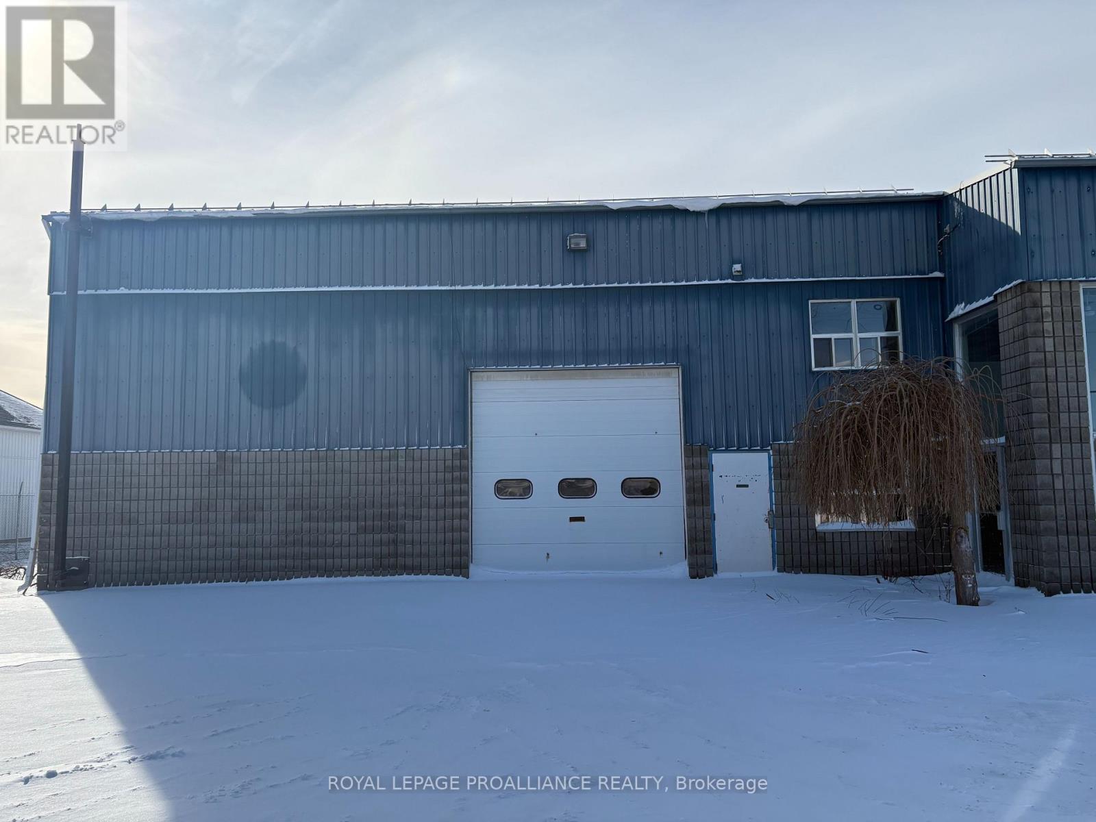 9 MCFARLAND DRIVE, Prince Edward County, Ontario