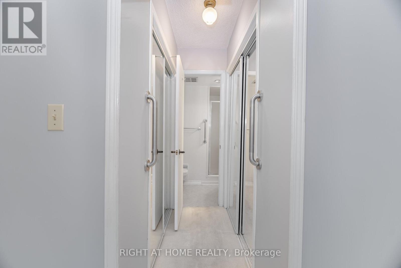 201 - 166 Mountain Park Avenue, Hamilton, Ontario  L8V 1A1 - Photo 19 - X12643726