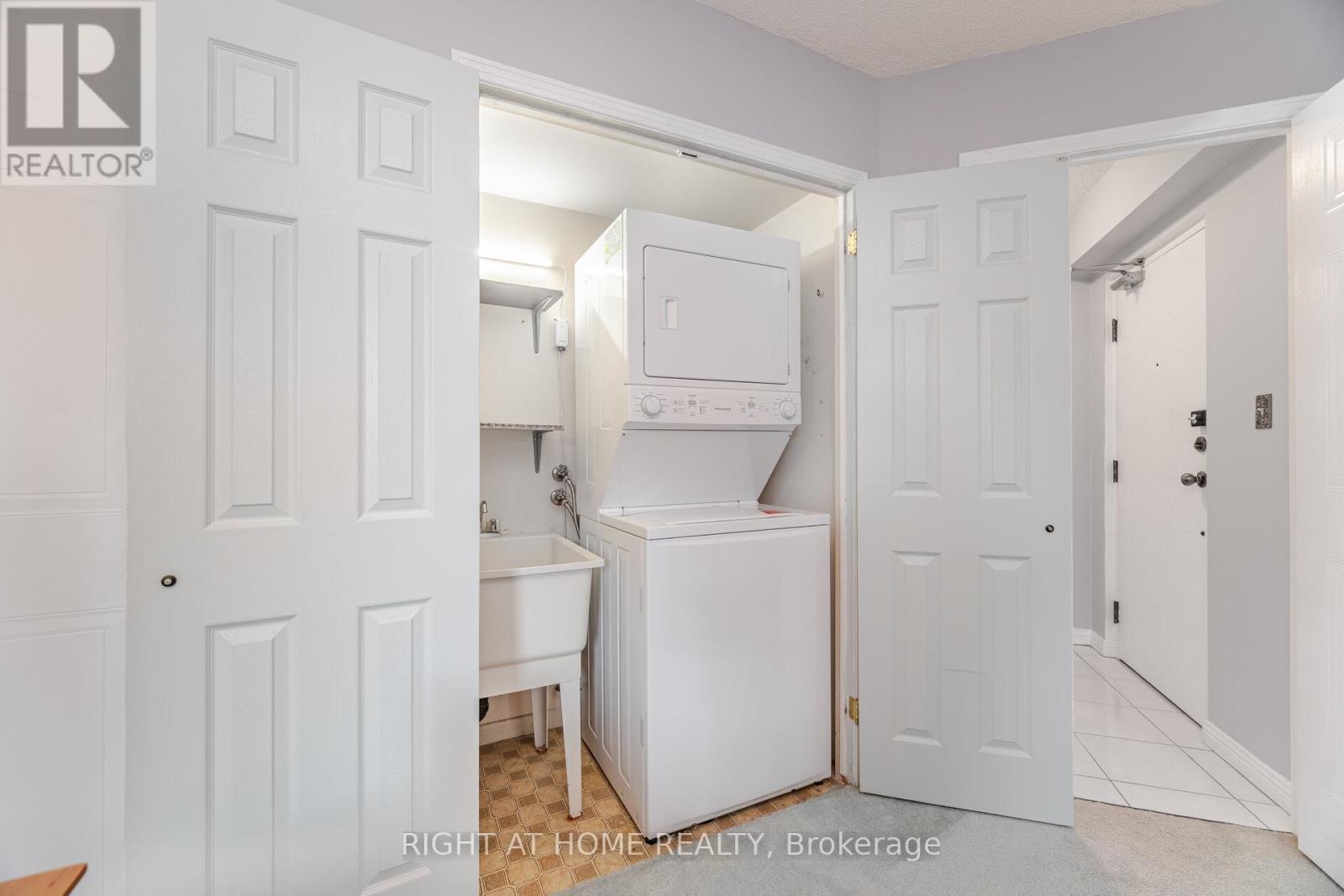 201 - 166 Mountain Park Avenue, Hamilton, Ontario  L8V 1A1 - Photo 25 - X12643726