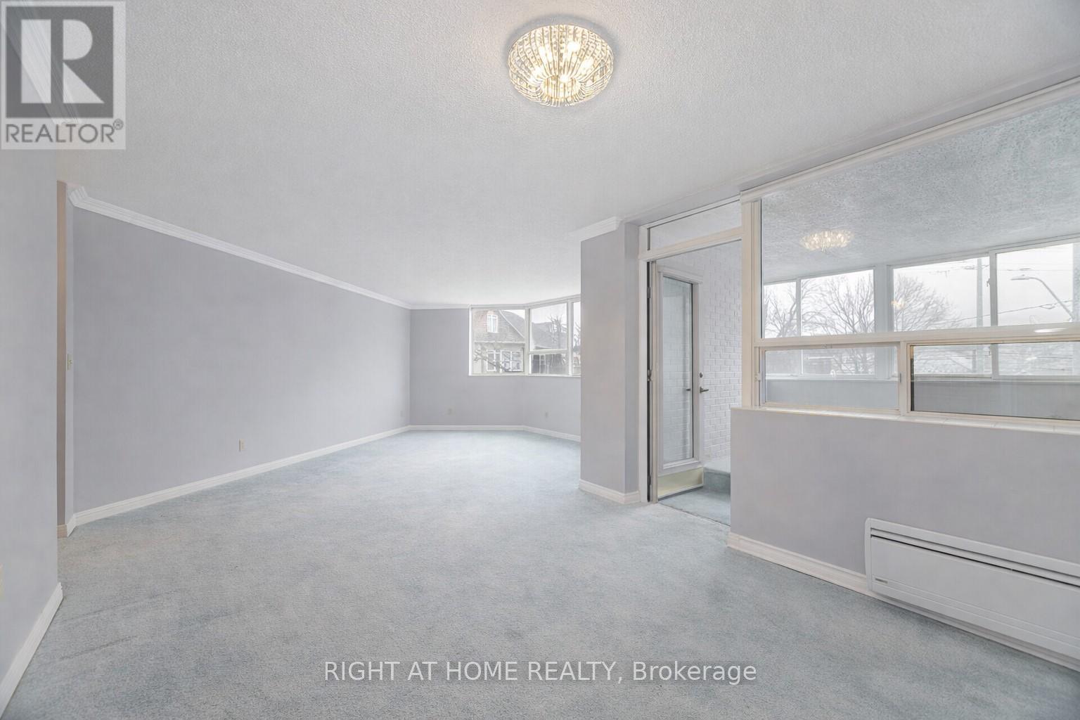 201 - 166 Mountain Park Avenue, Hamilton, Ontario  L8V 1A1 - Photo 7 - X12643726