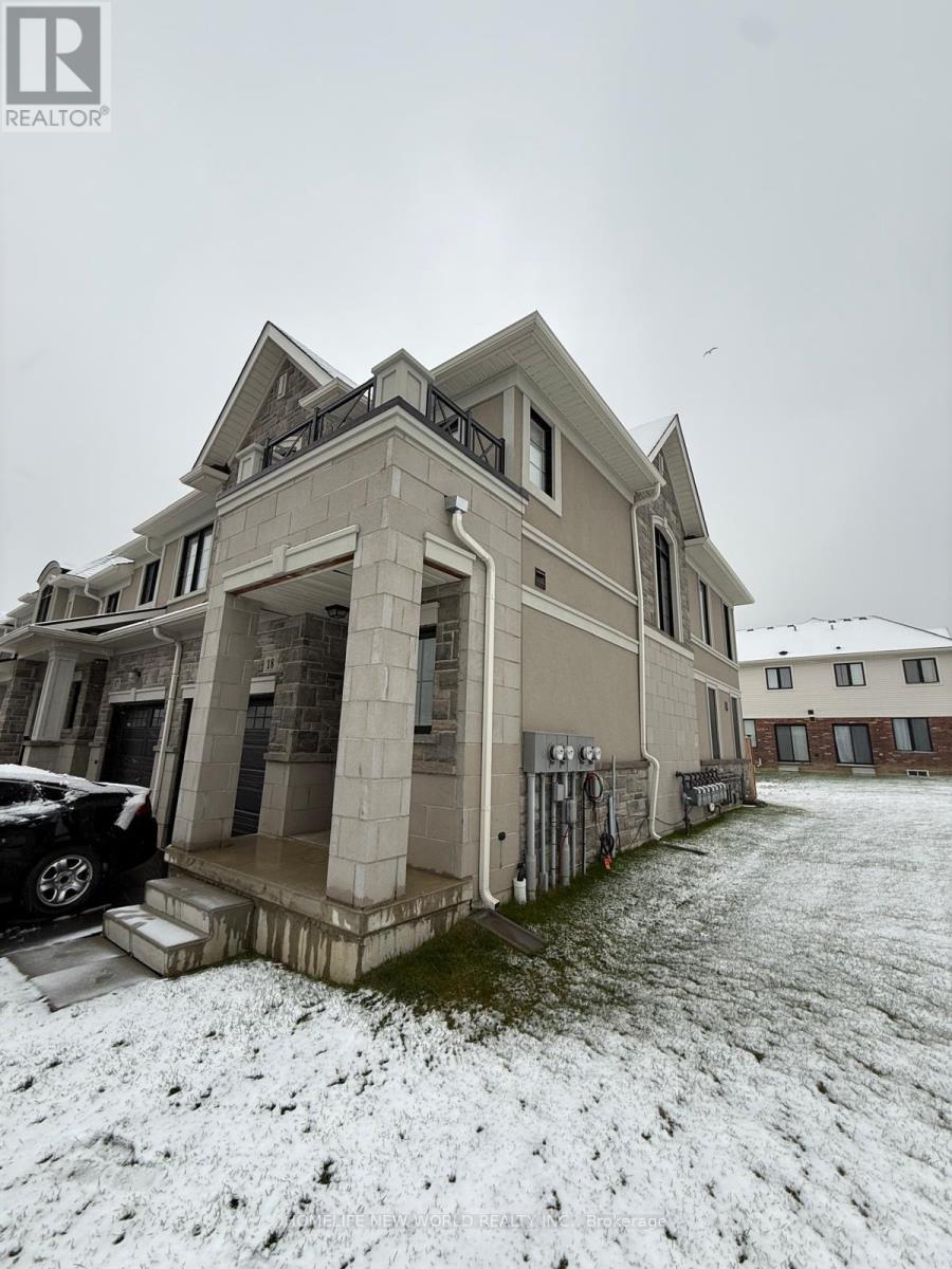 18 - 30 MIA DRIVE, Hamilton, Ontario