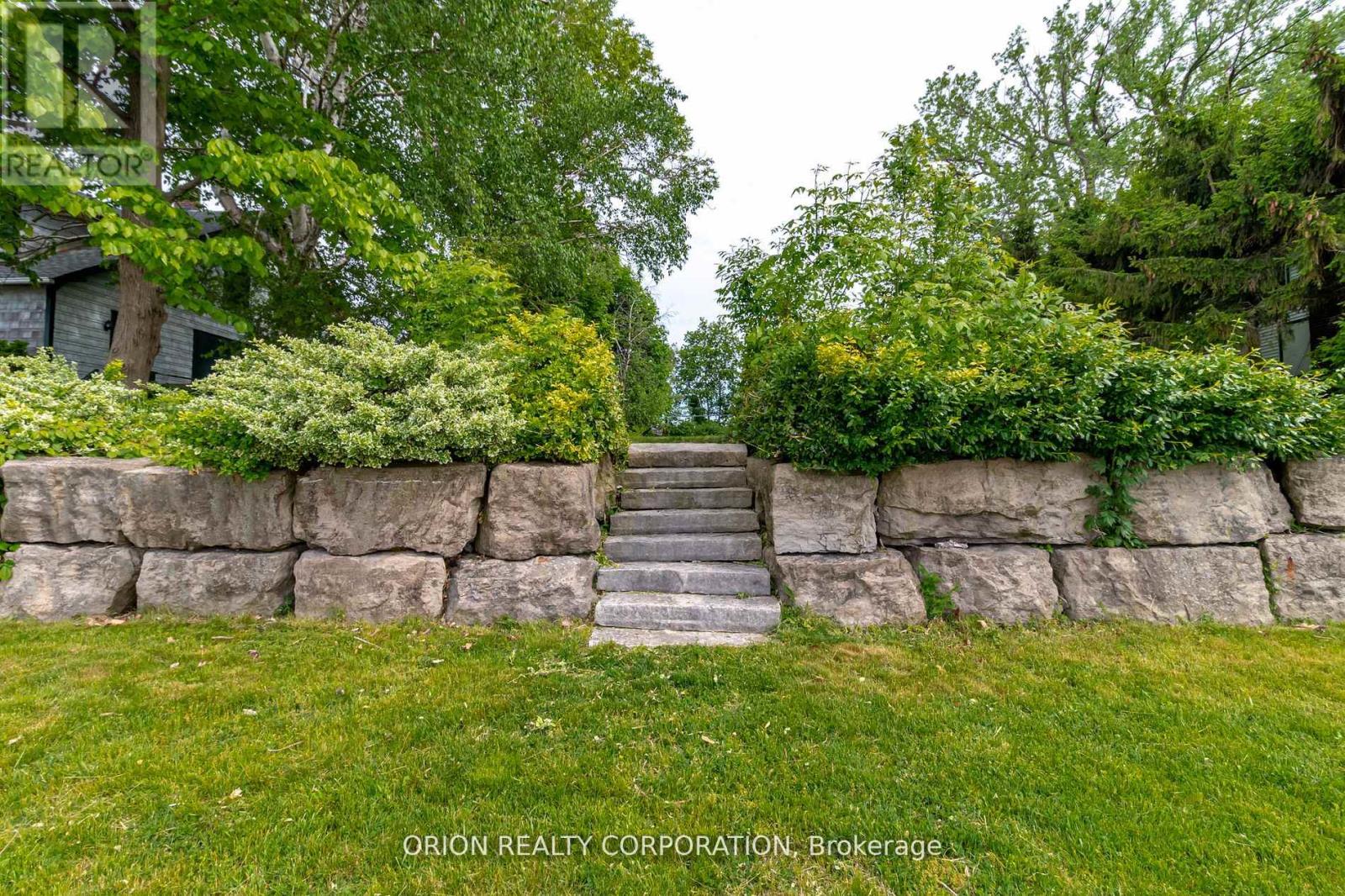 1395 Kam Road, Fort Erie, Ontario  L2A 5W5 - Photo 11 - X12643742