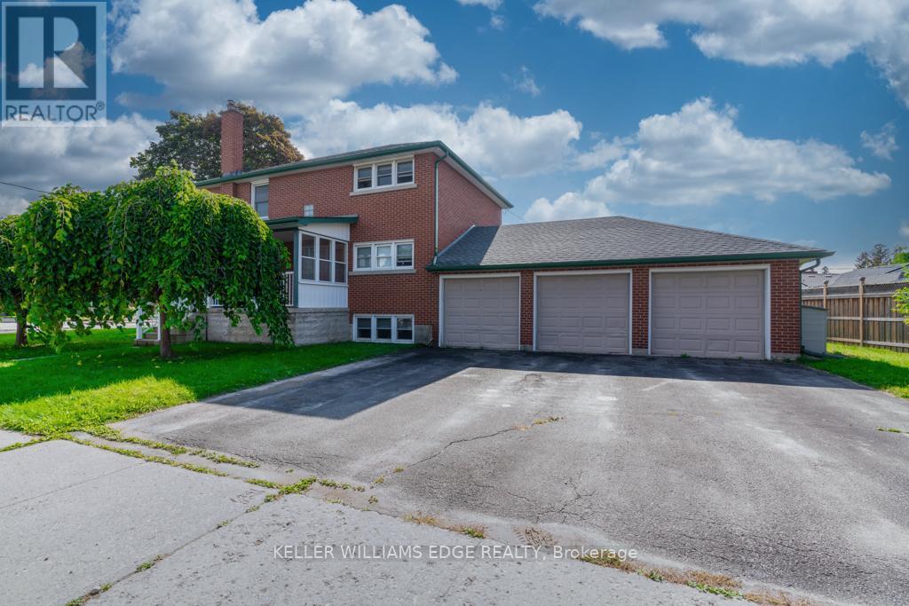 3 - 69 Edinburgh Road, Kitchener, Ontario  N2B 1N4 - Photo 3 - X12643770