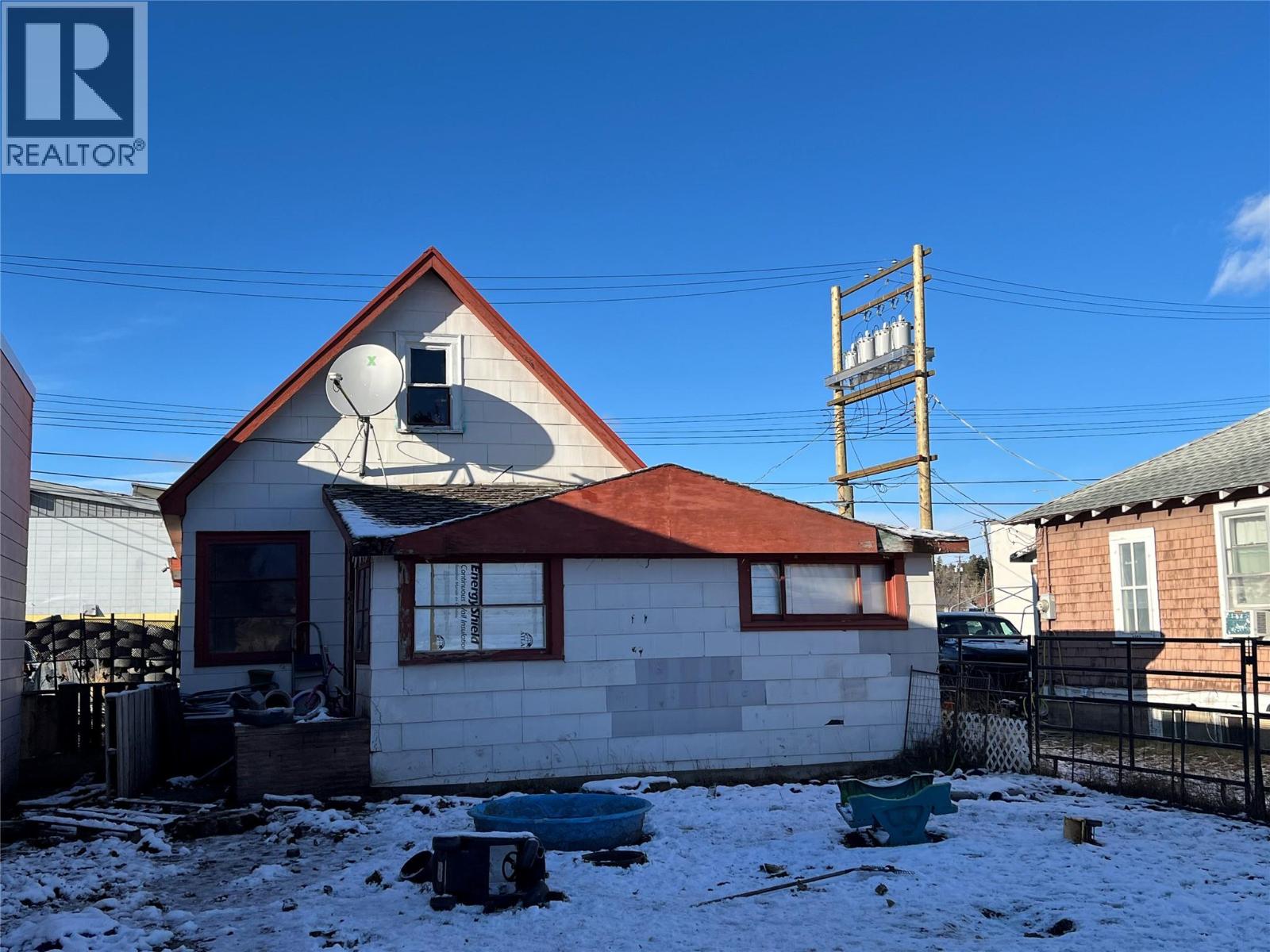 207-211 Cranbrook Street N, Cranbrook, British Columbia  V1C 3R1 - Photo 3 - 10371385