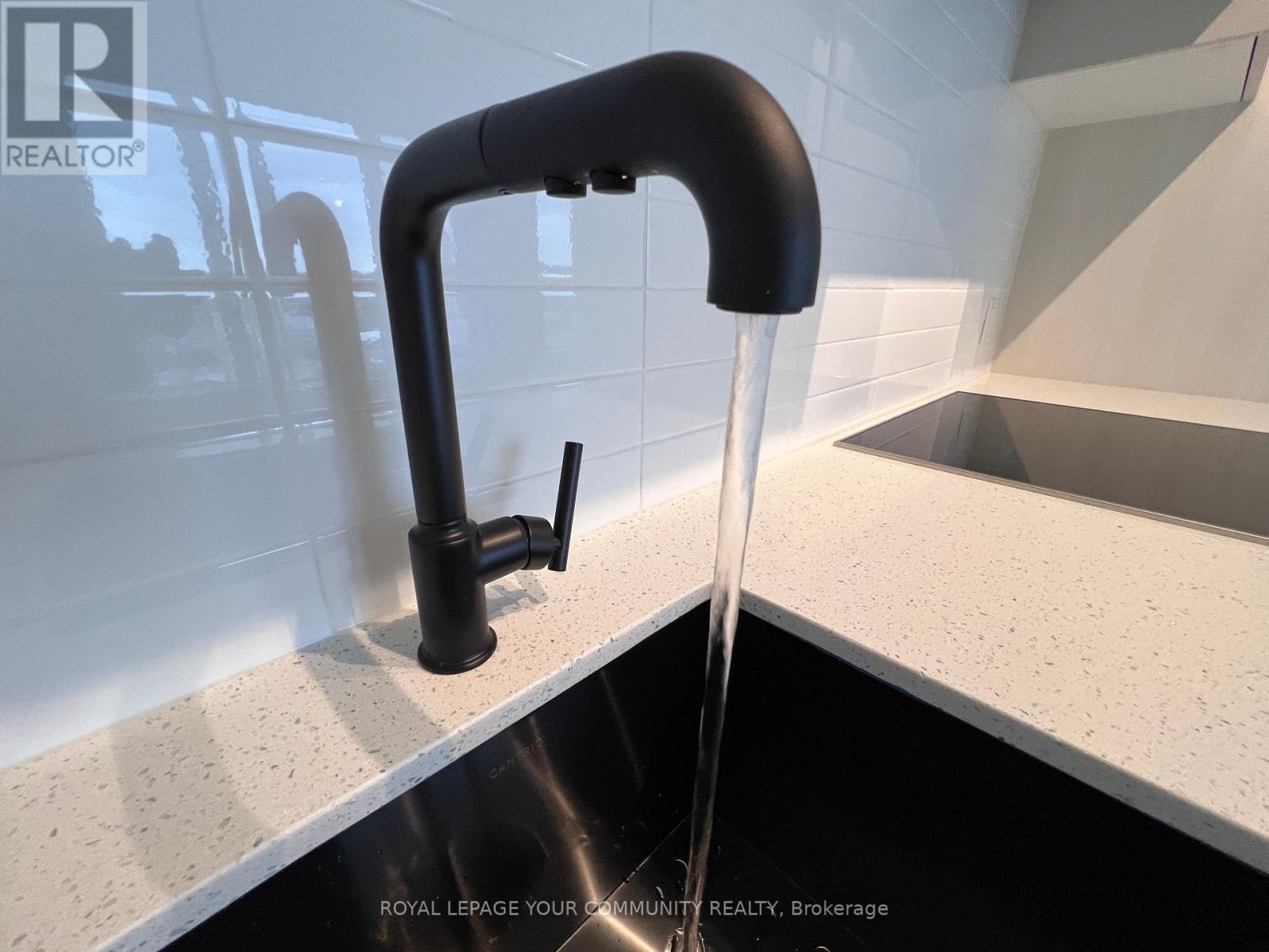 2020 - 1 Quarrington Lane, Toronto, Ontario  M3C 0S4 - Photo 22 - C12642510