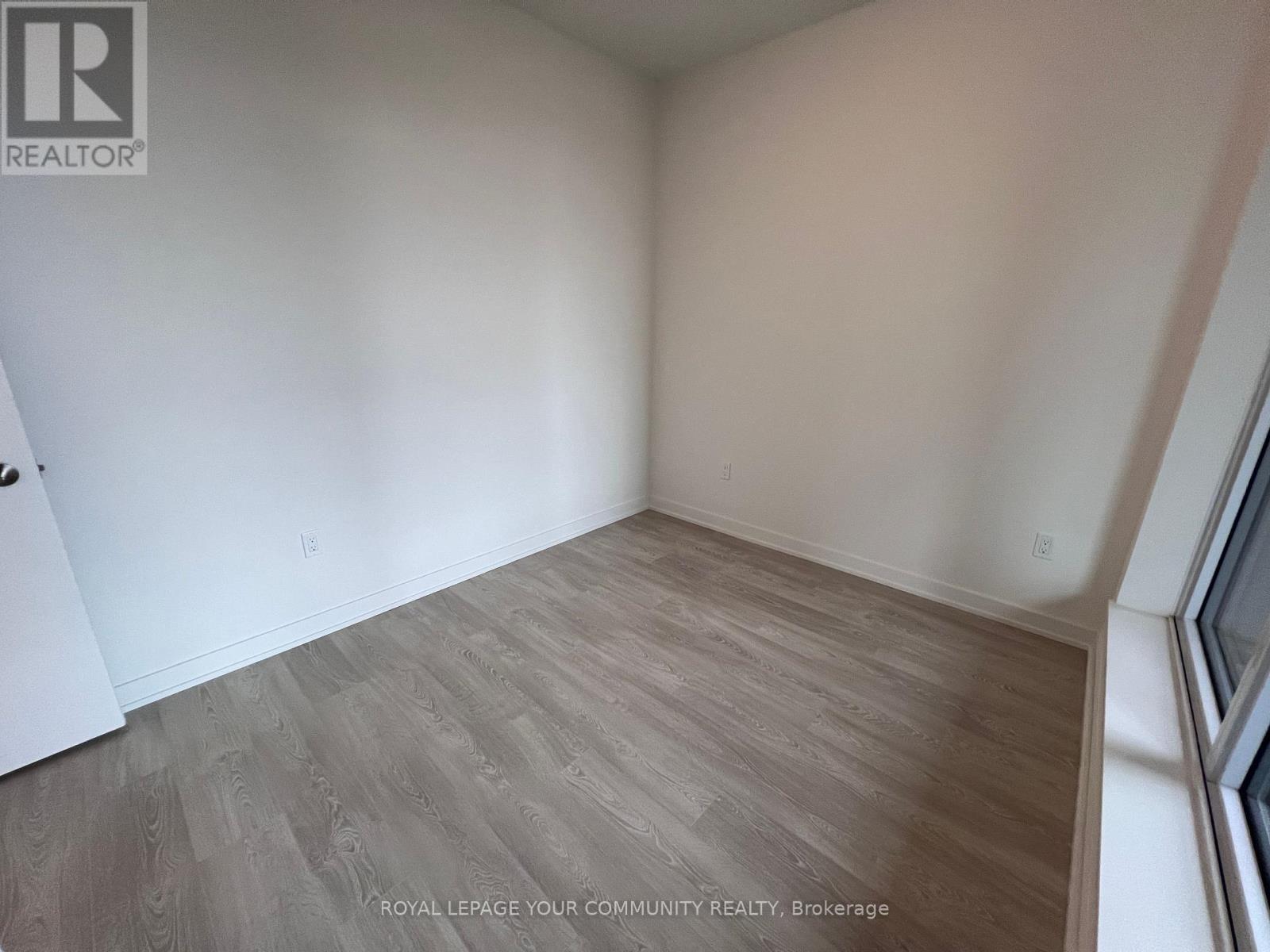 2020 - 1 Quarrington Lane, Toronto, Ontario  M3C 0S4 - Photo 28 - C12642510