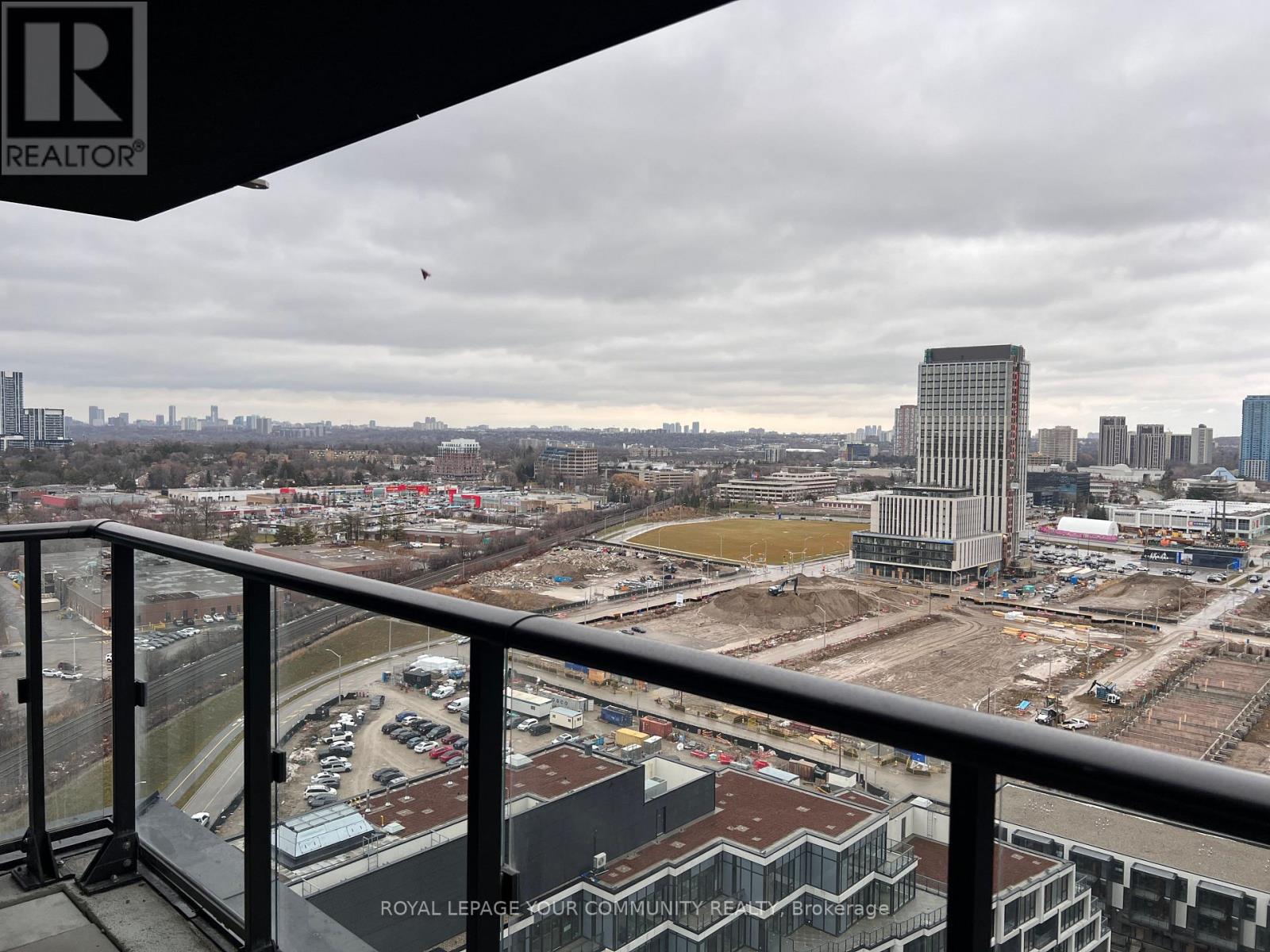 2020 - 1 Quarrington Lane, Toronto, Ontario  M3C 0S4 - Photo 32 - C12642510