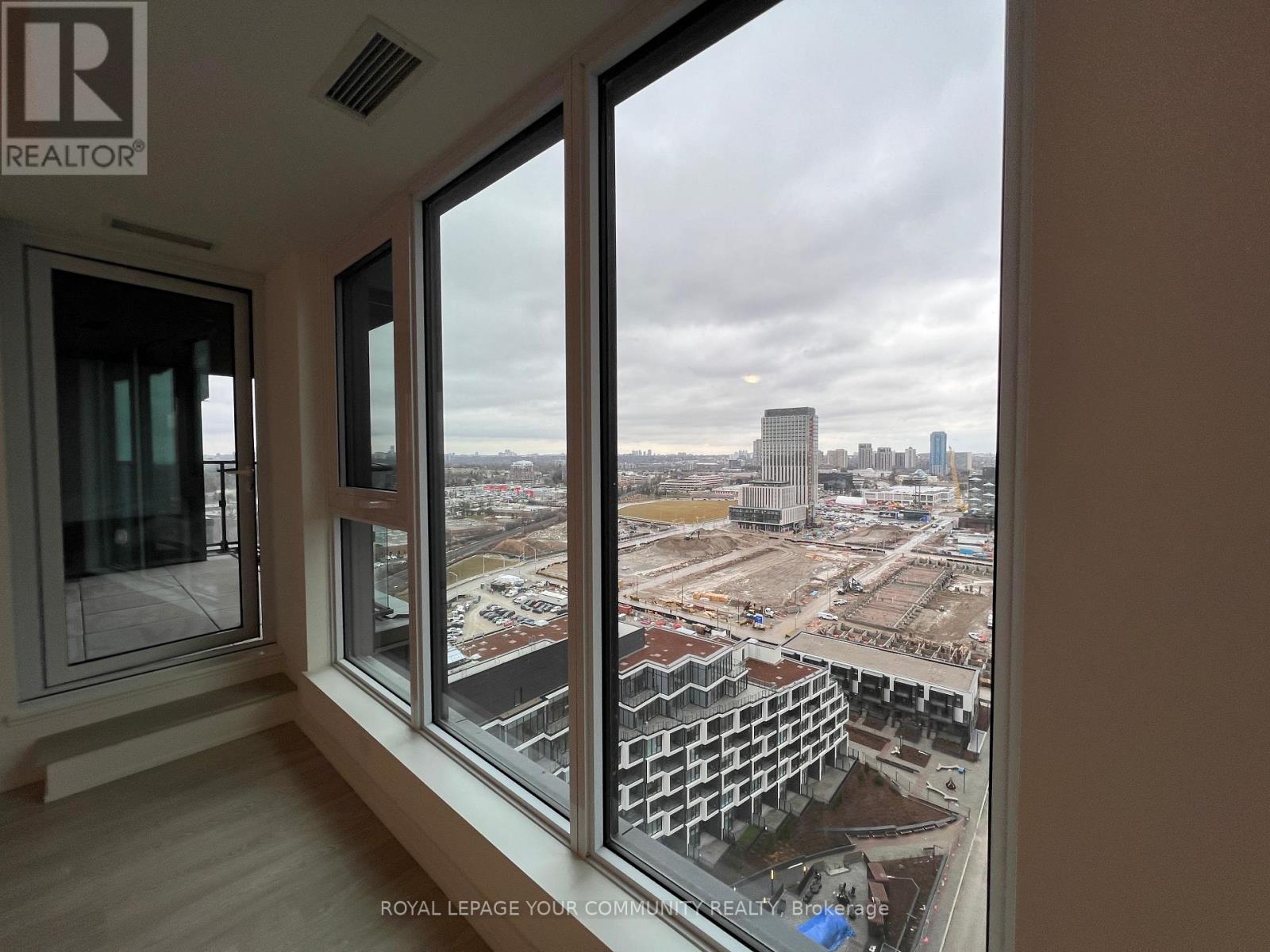 2020 - 1 Quarrington Lane, Toronto, Ontario  M3C 0S4 - Photo 30 - C12642510