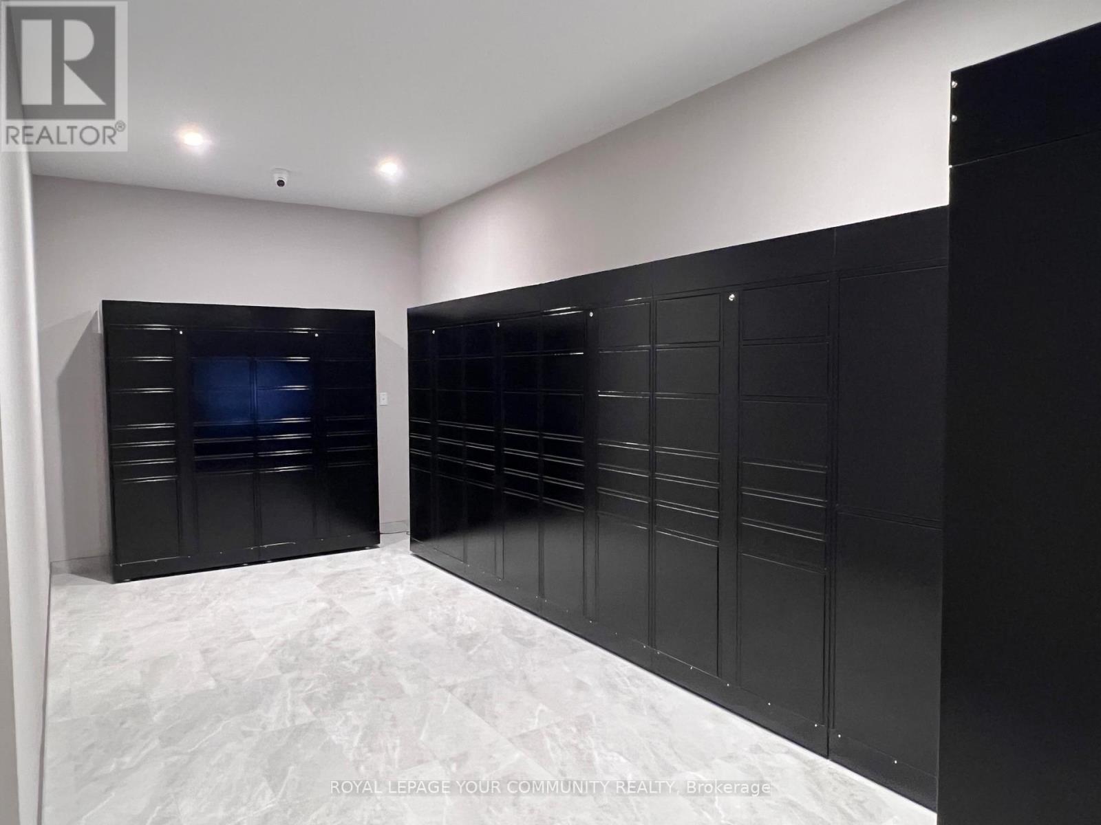 2020 - 1 Quarrington Lane, Toronto, Ontario  M3C 0S4 - Photo 34 - C12642510