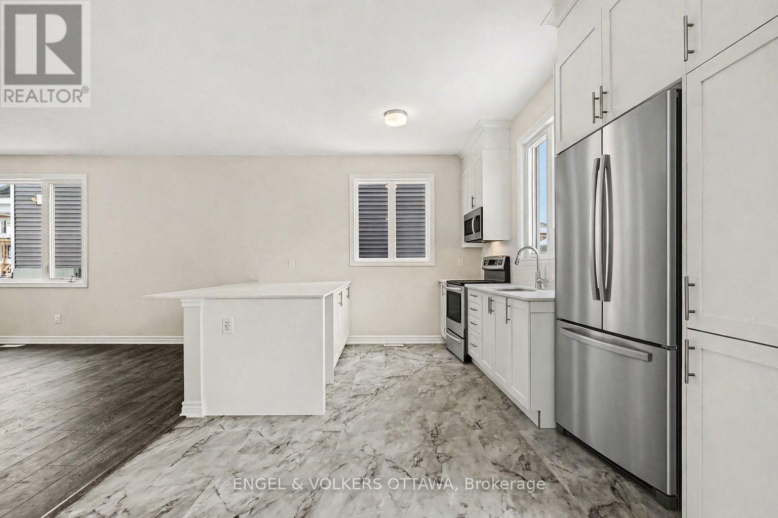 149 Ryan Reynolds Way, Ottawa, Ontario  K4A 1L2 - Photo 5 - X12643822