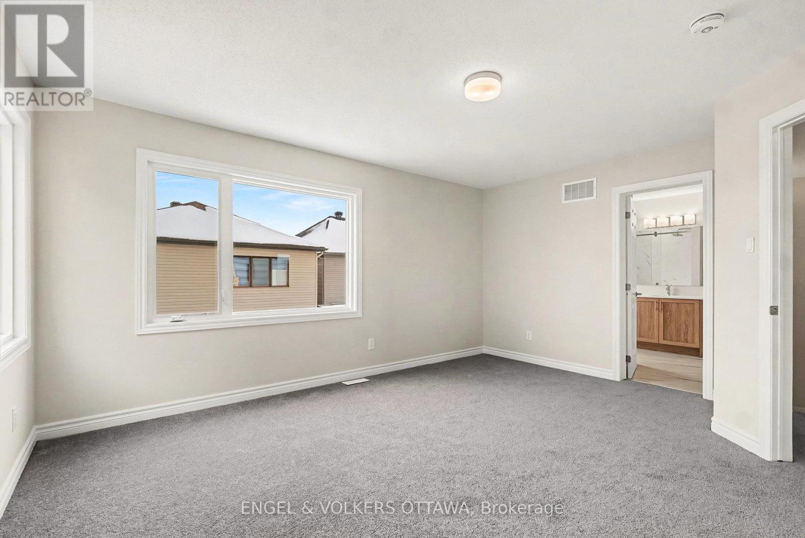 149 Ryan Reynolds Way, Ottawa, Ontario  K4A 1L2 - Photo 9 - X12643822