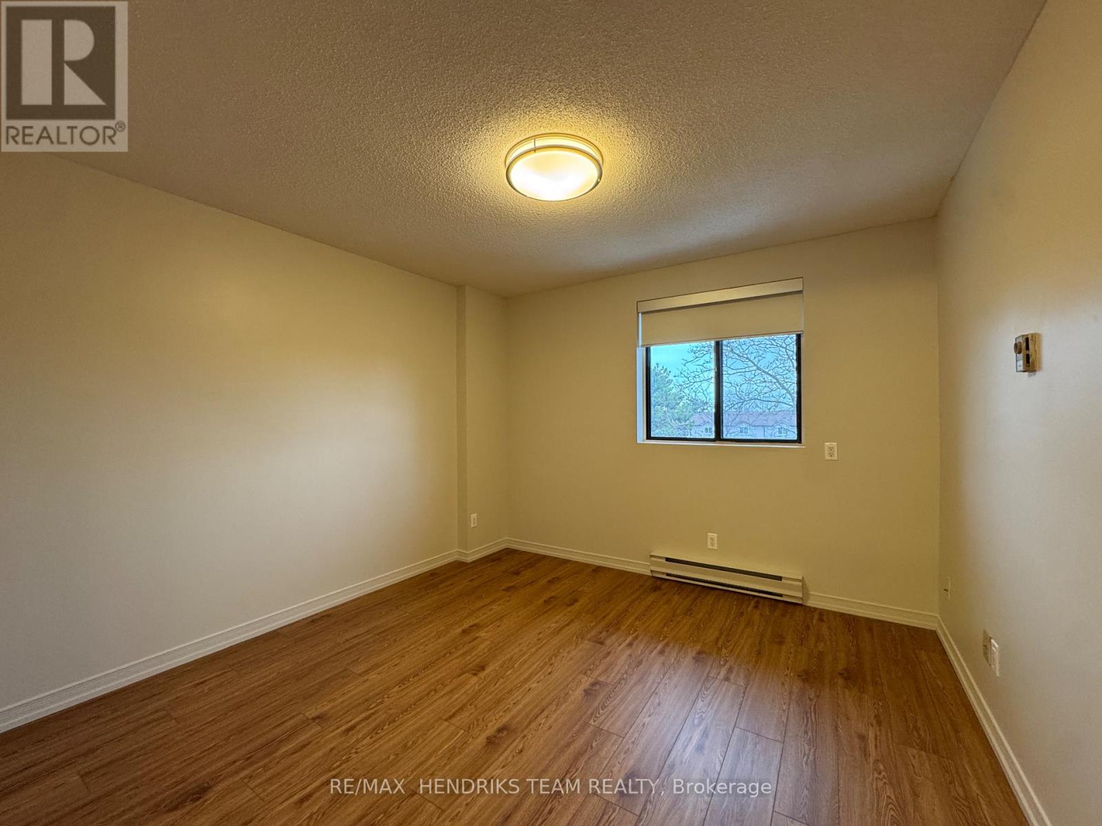 302 - 128 St Augustine Drive, St. Catharines, Ontario  L2P 3X6 - Photo 12 - X12643828