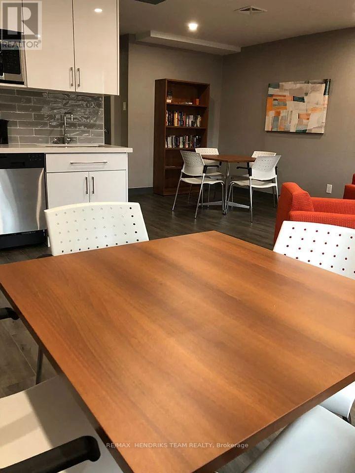 302 - 128 St Augustine Drive, St. Catharines, Ontario  L2P 3X6 - Photo 18 - X12643828