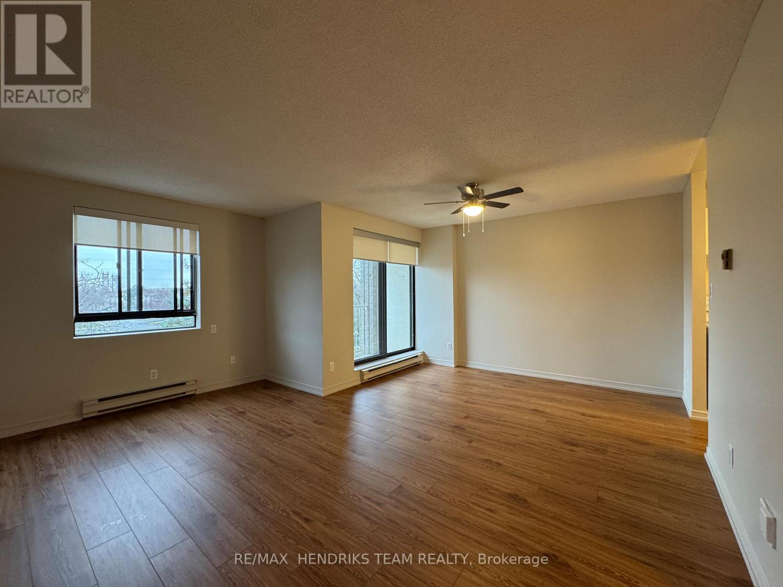 302 - 128 St Augustine Drive, St. Catharines, Ontario  L2P 3X6 - Photo 8 - X12643828