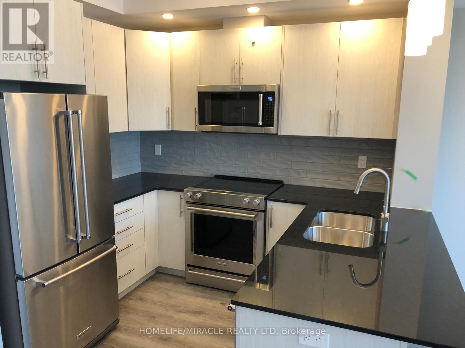 1001 - 60 Charles Street, Kitchener, Ontario  N2G 0C9 - Photo 23 - X12643192