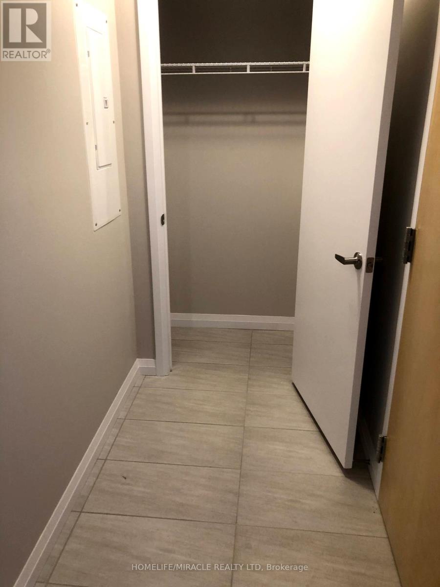 1001 - 60 Charles Street, Kitchener, Ontario  N2G 0C9 - Photo 24 - X12643192