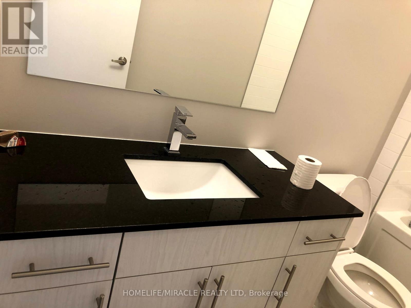 1001 - 60 Charles Street, Kitchener, Ontario  N2G 0C9 - Photo 29 - X12643192