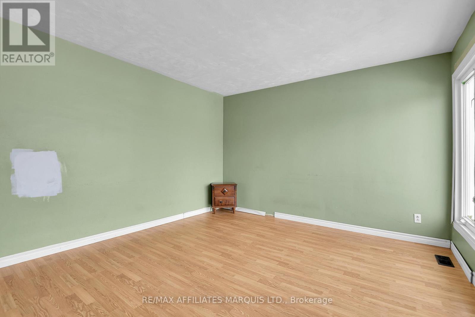 418 Dominion Street, North Glengarry, Ontario  K0C 1A0 - Photo 7 - X12643804