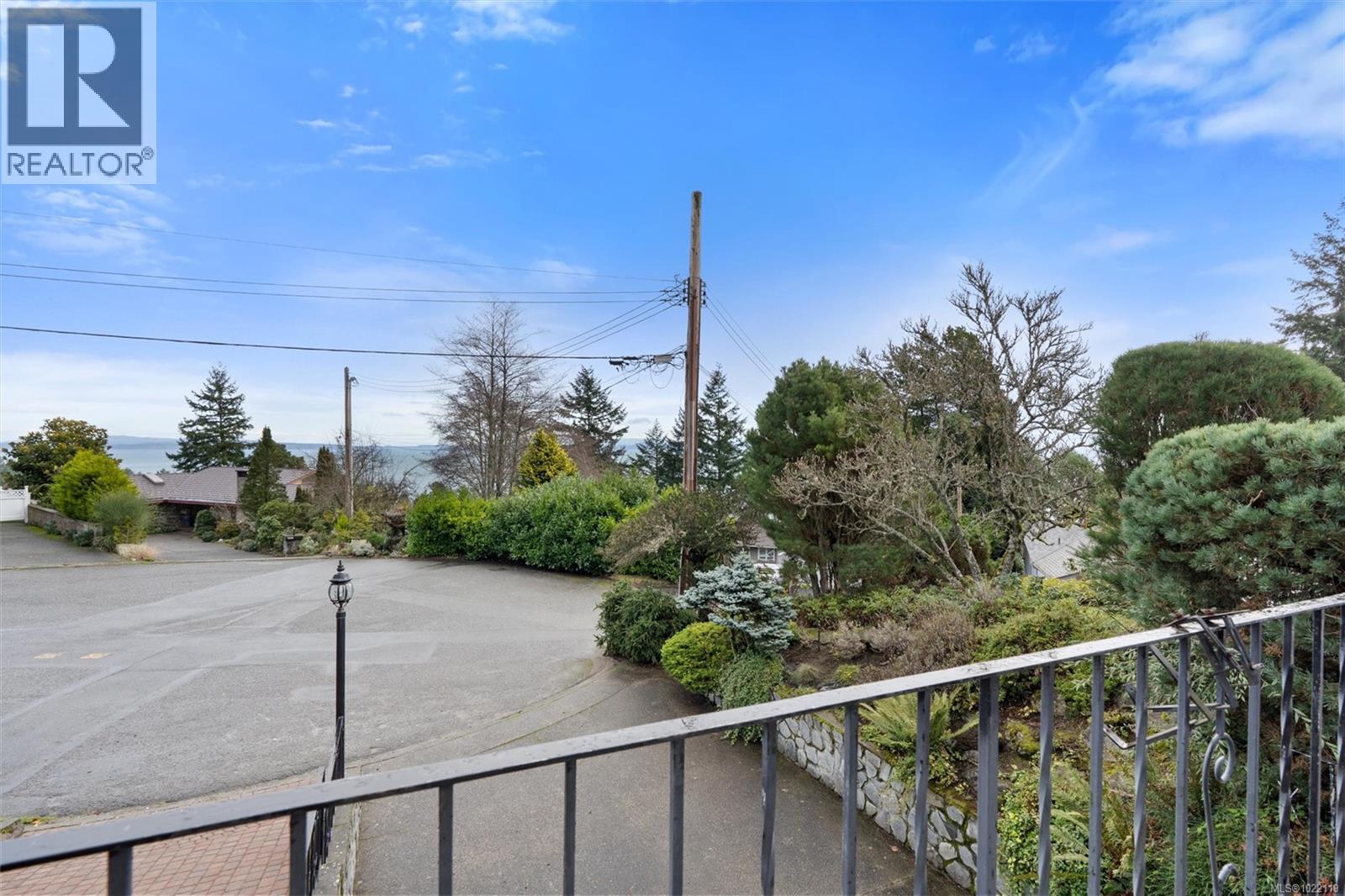 5054 Catalina Terr, Saanich, British Columbia  V8Y 2A5 - Photo 24 - 1022119