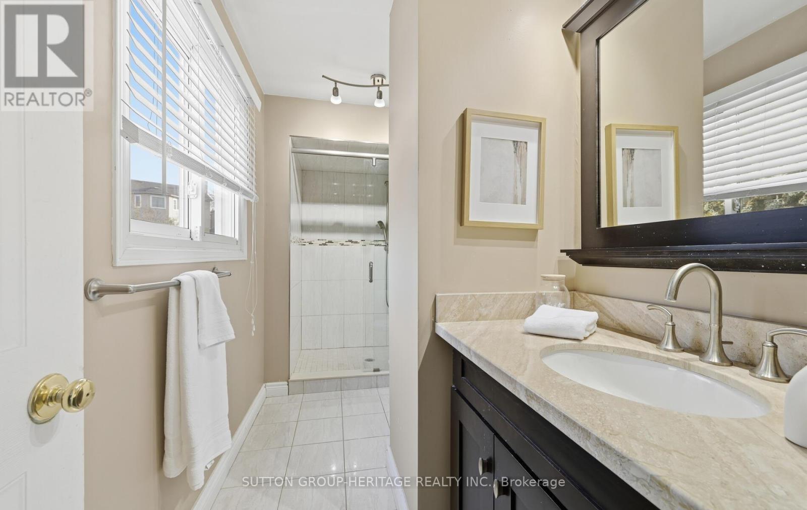 54 Reed Drive, Ajax, Ontario  L1S 5R9 - Photo 14 - E12643782