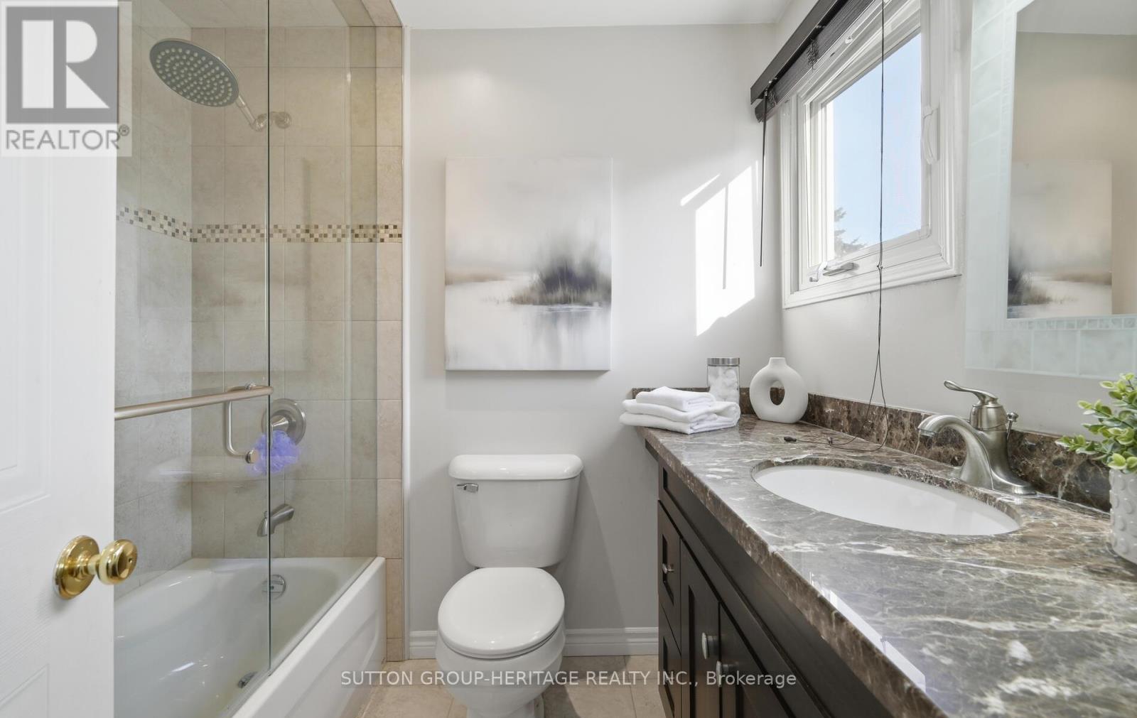 54 Reed Drive, Ajax, Ontario  L1S 5R9 - Photo 18 - E12643782