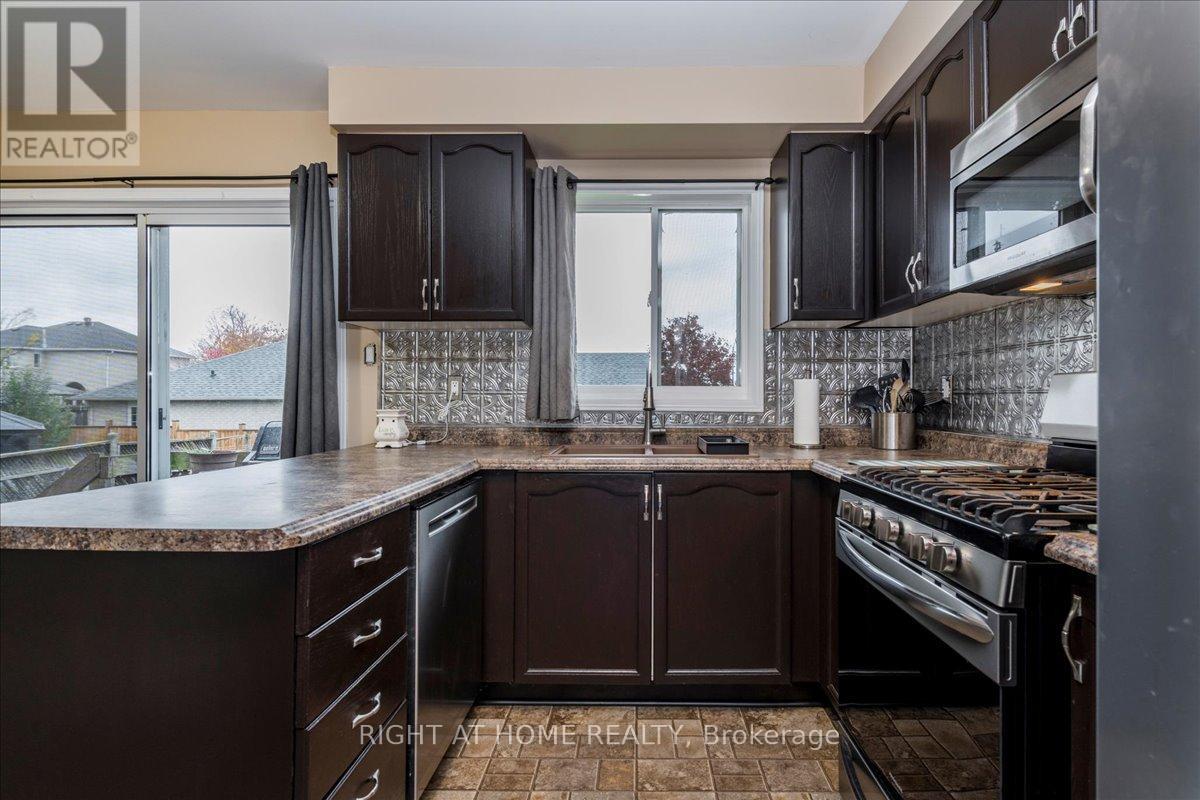 1082 Kensington Street, Innisfil, Ontario  L9S 1V1 - Photo 12 - N12643820