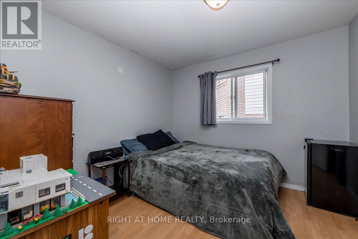 1082 Kensington Street, Innisfil, Ontario  L9S 1V1 - Photo 18 - N12643820